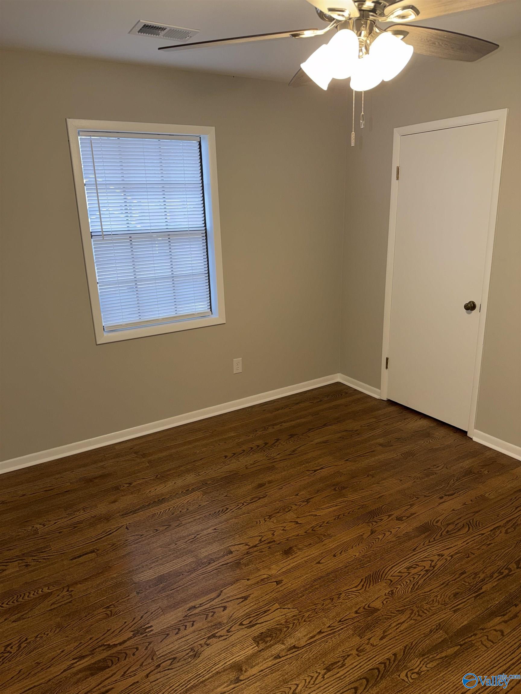 312 Warwick Place