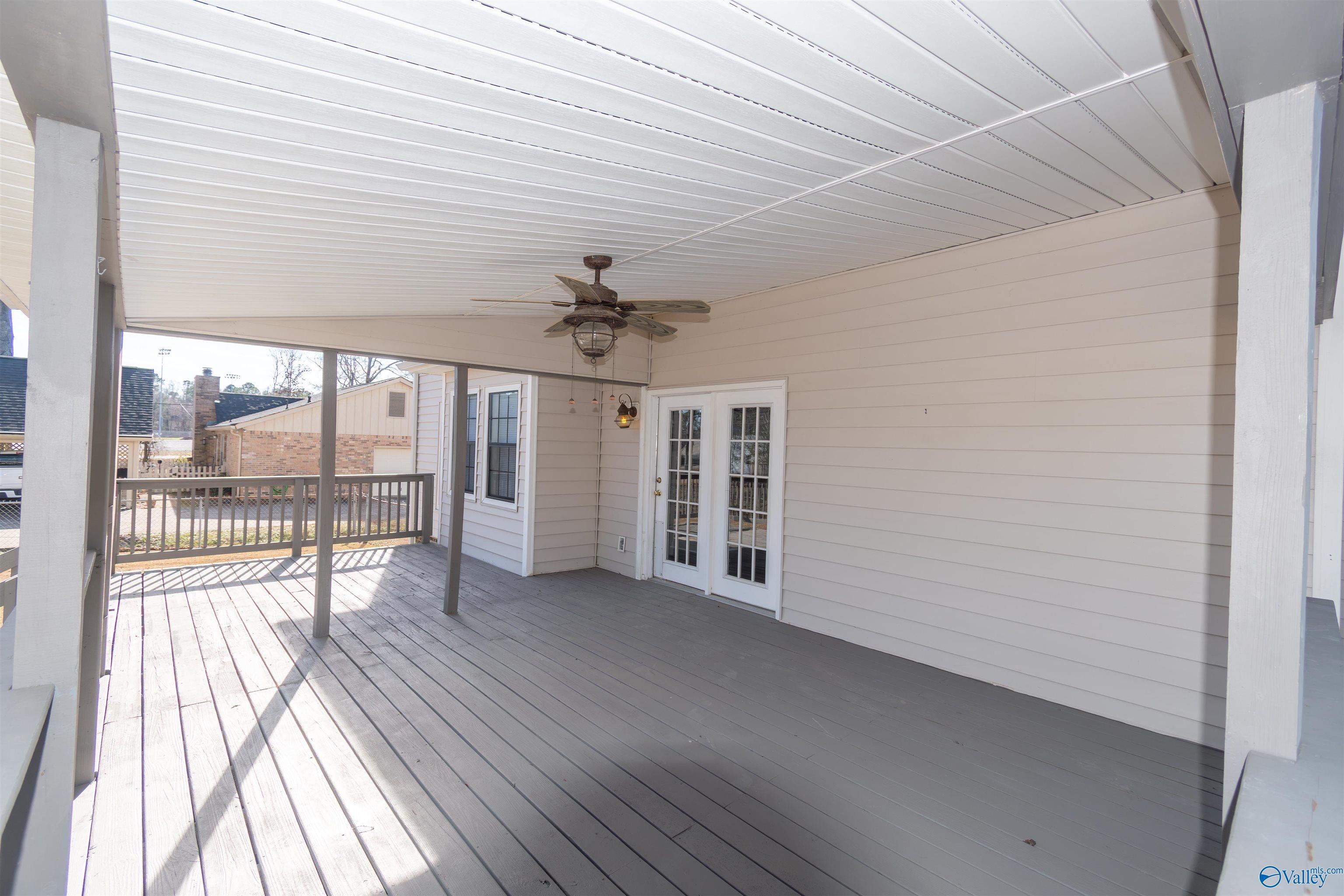 312 Warwick Place