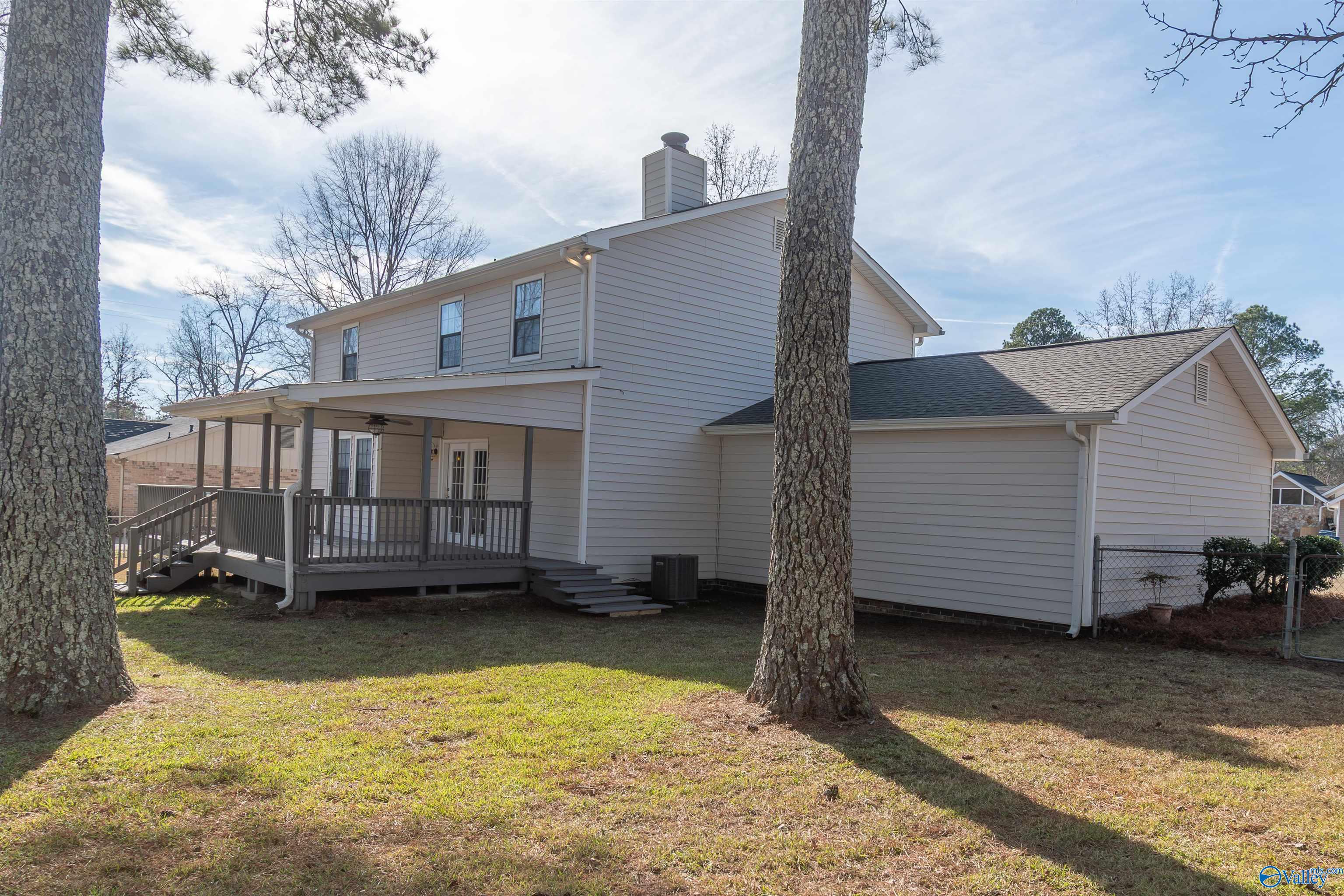 312 Warwick Place