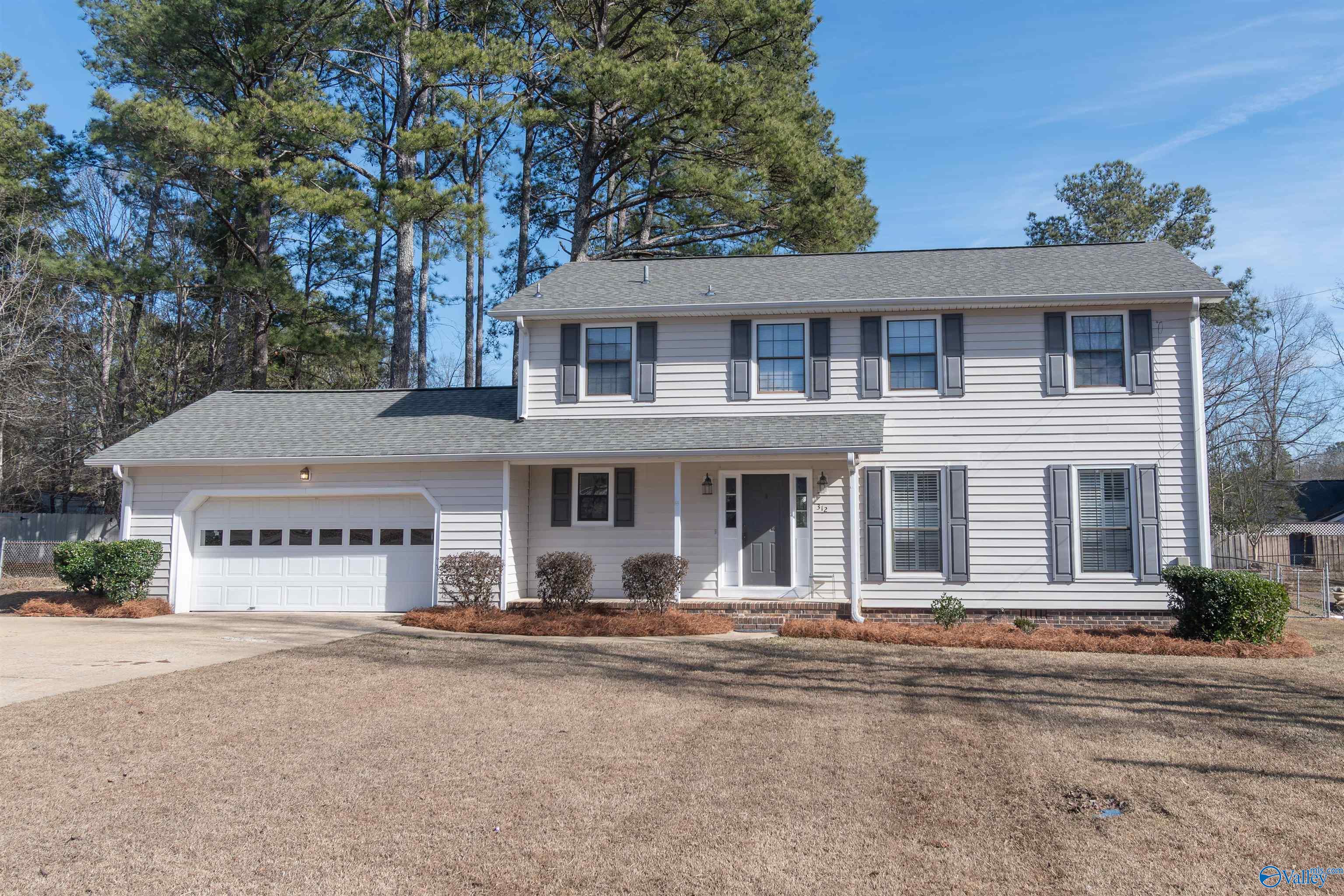 312 Warwick Place