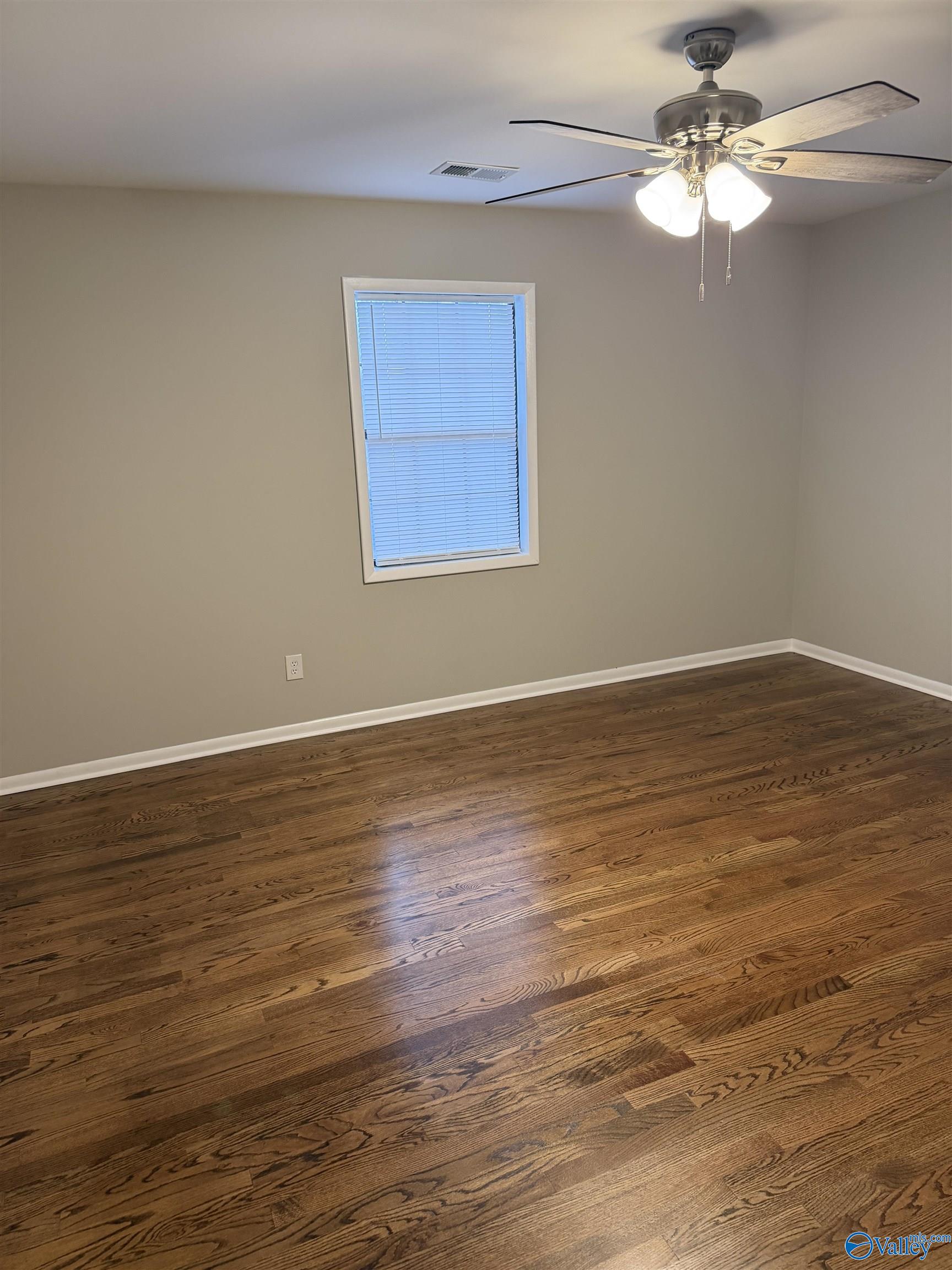 312 Warwick Place