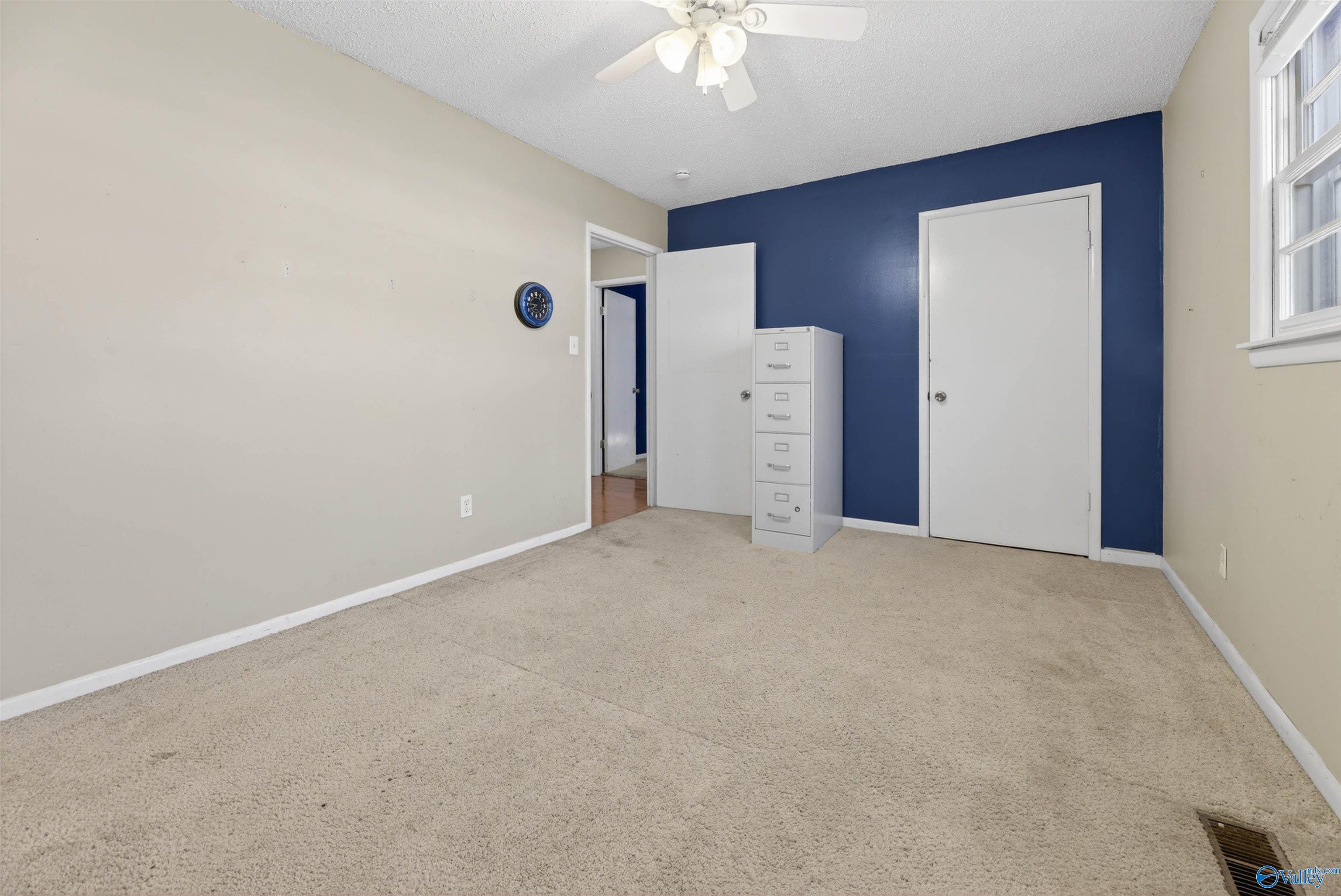 108 S South Hawk Drive