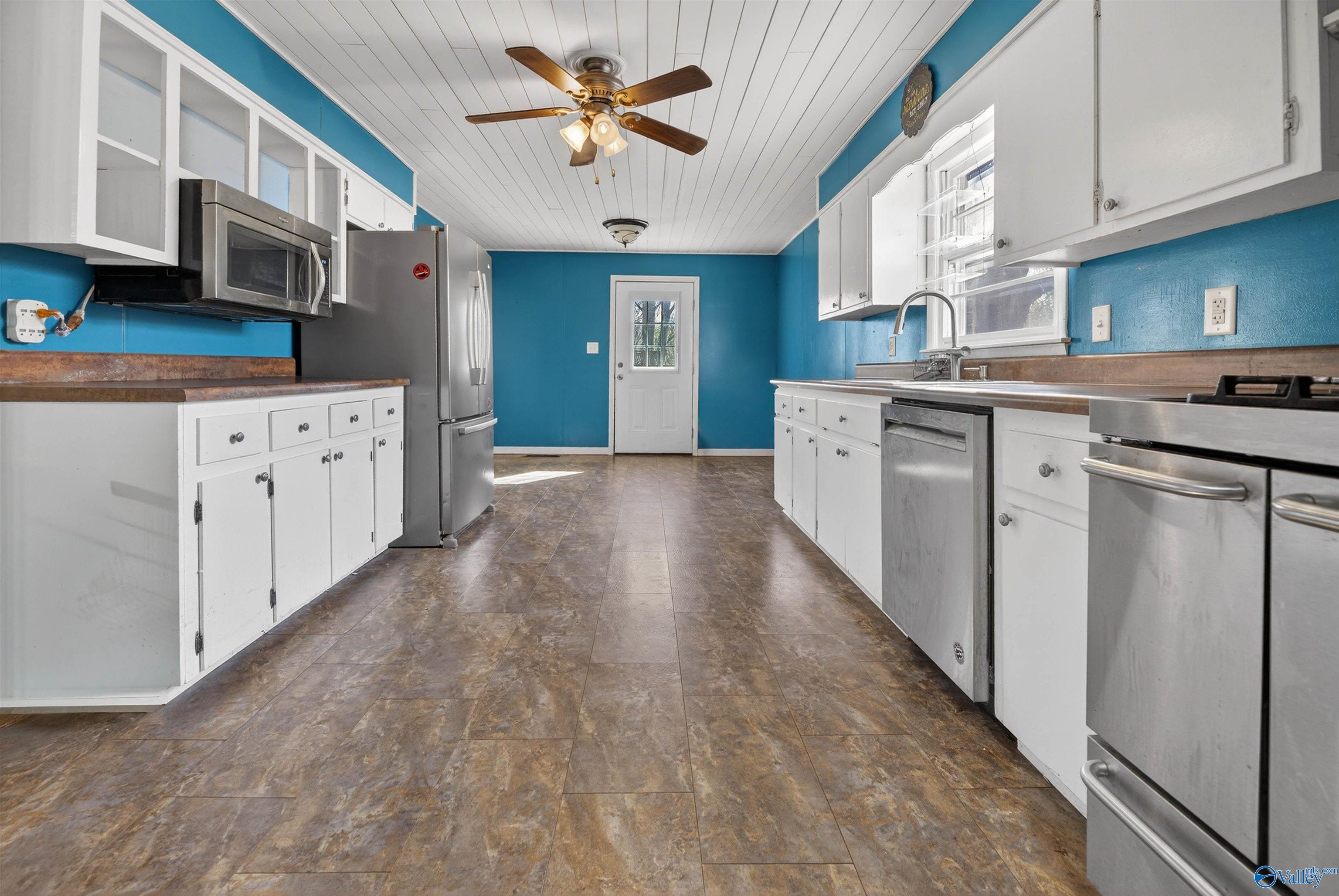 108 S South Hawk Drive