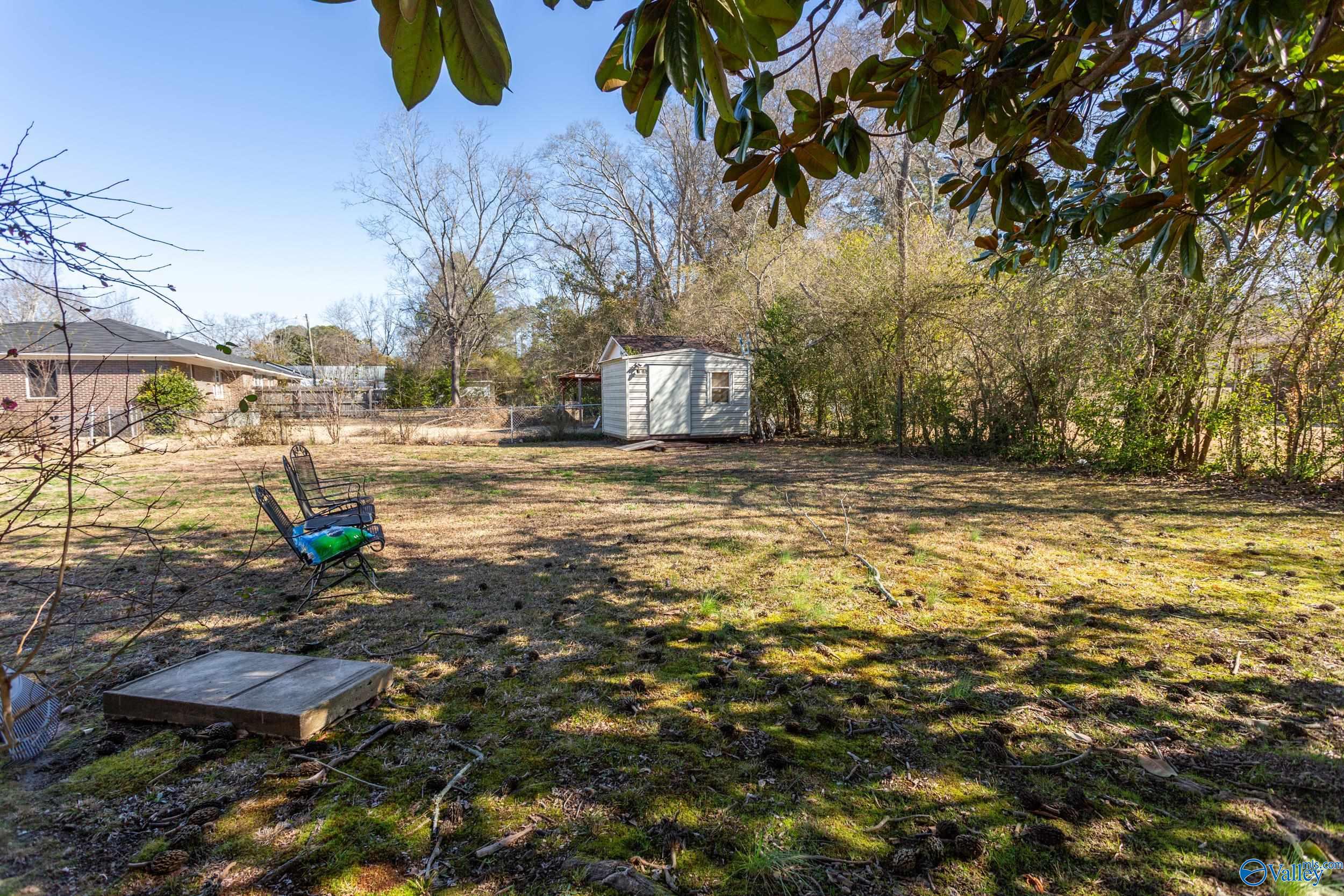 600 Crestview Drive