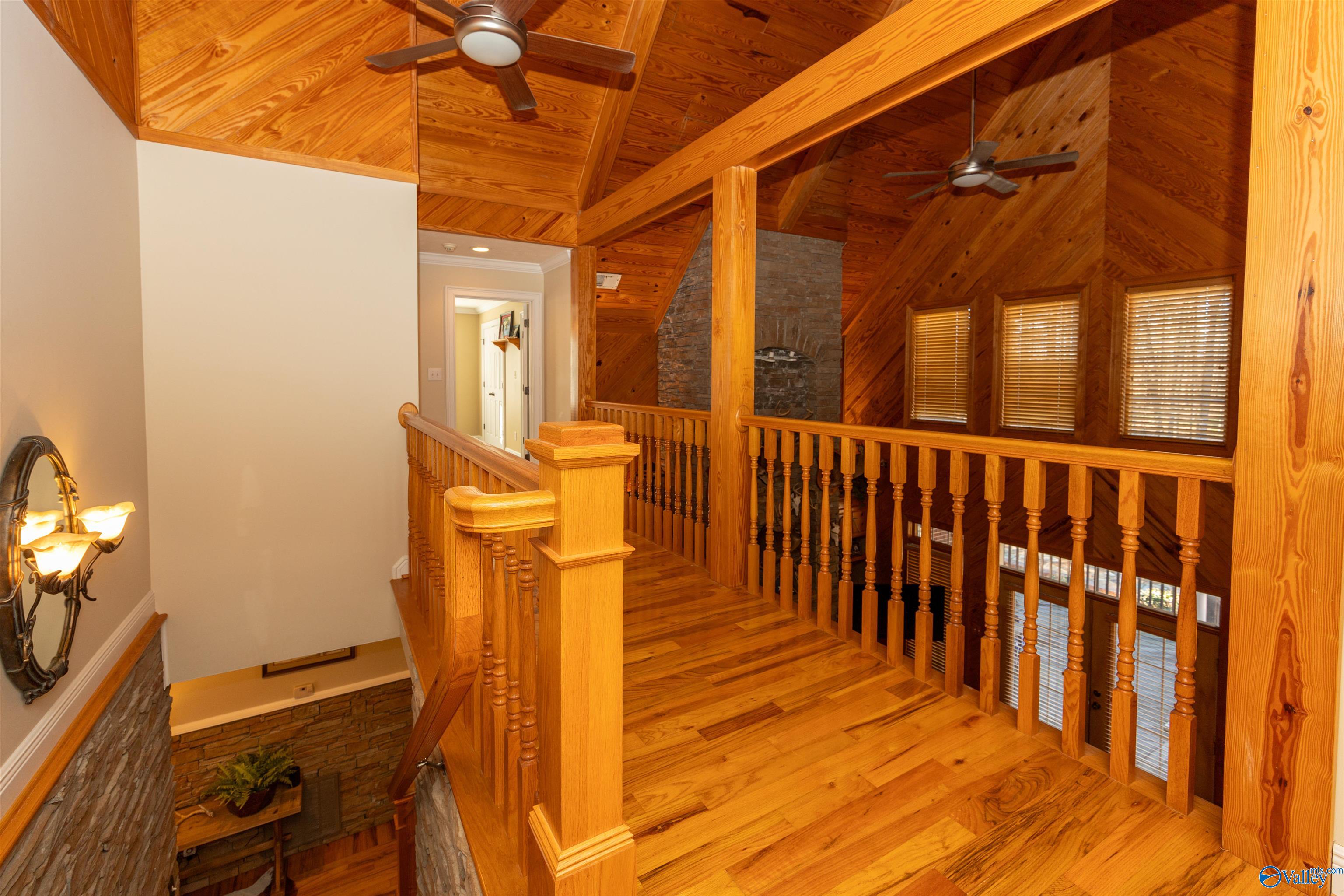 1252 Canoe Creek Road