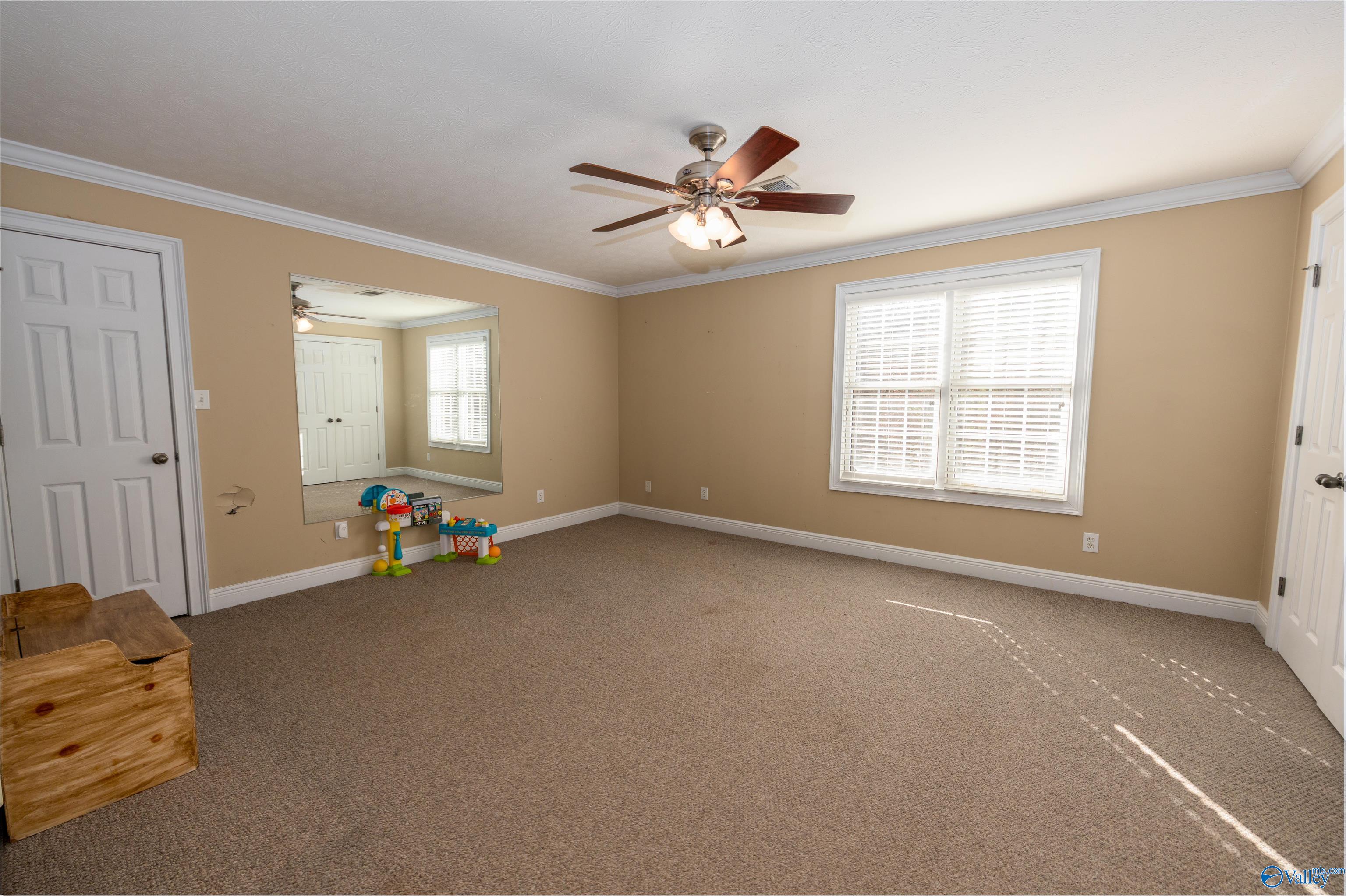 1252 Canoe Creek Road