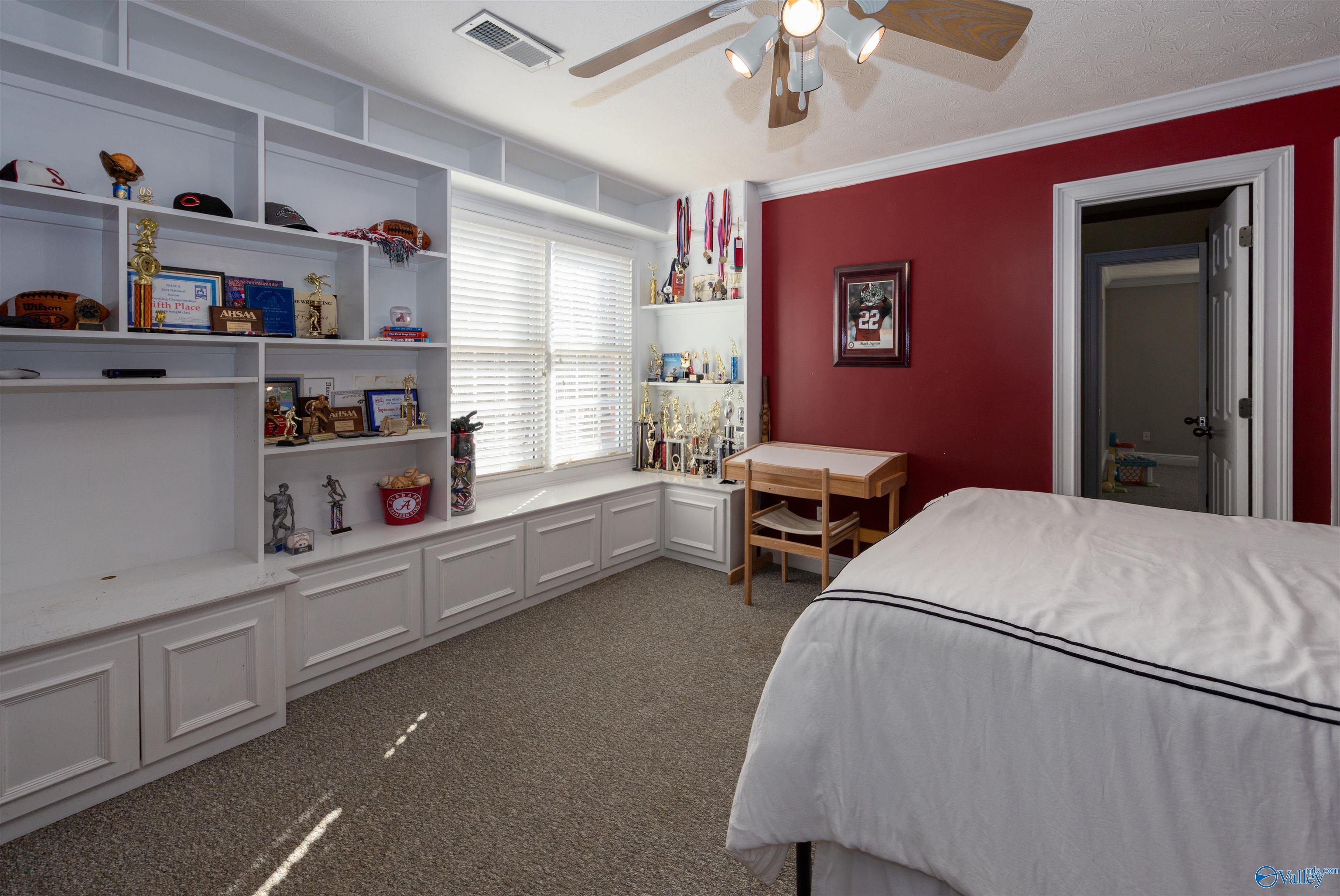 1252 Canoe Creek Road