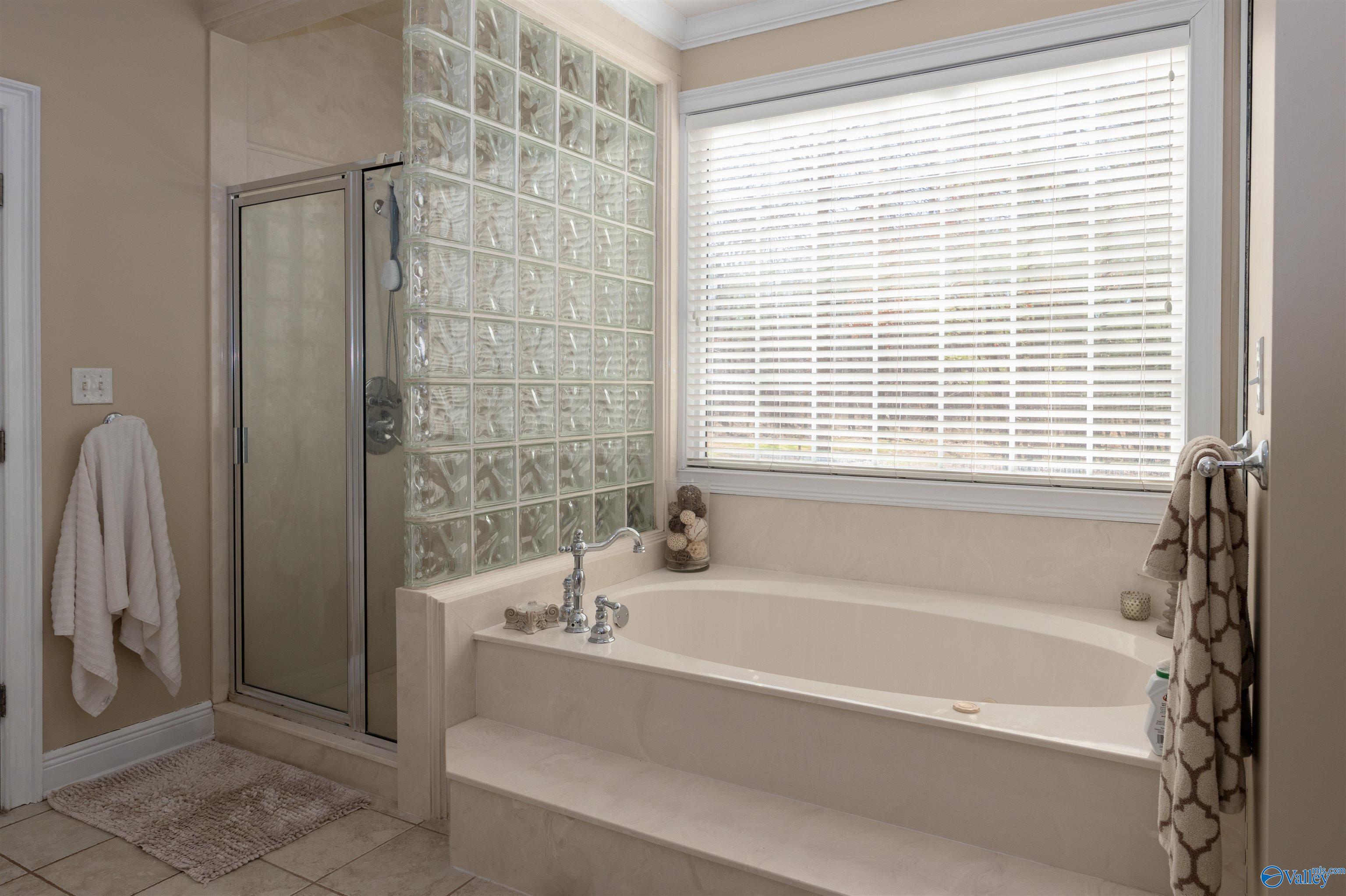 1252 Canoe Creek Road