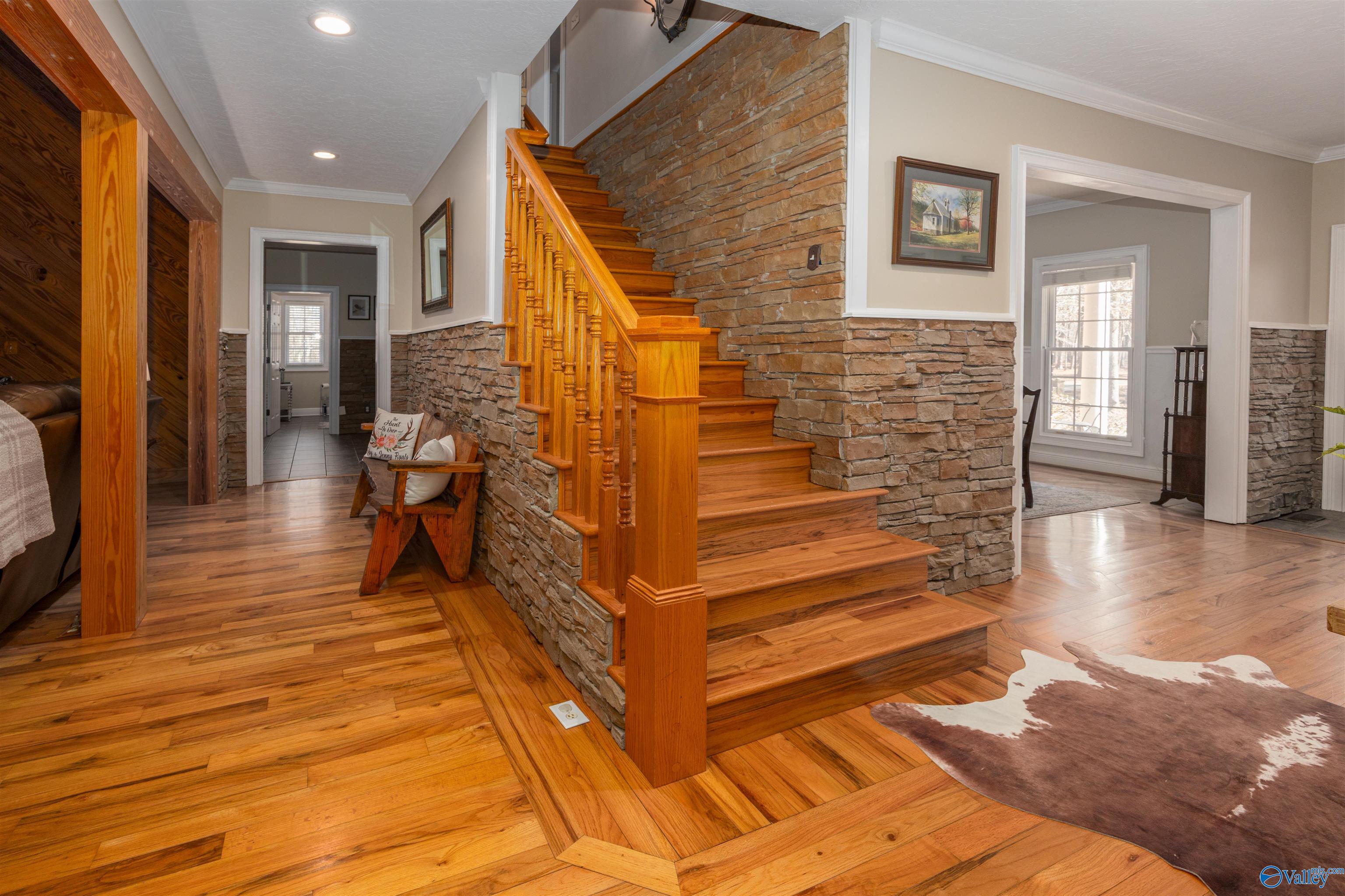 1252 Canoe Creek Road