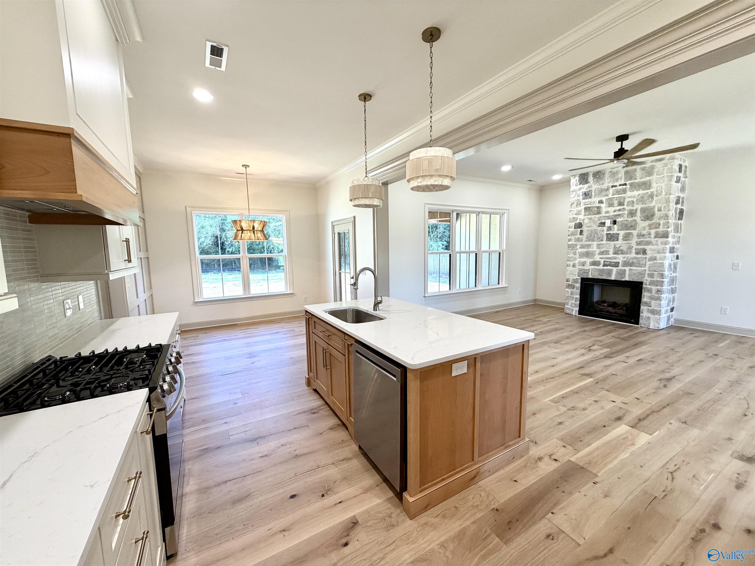 1073 Rosehaven Drive