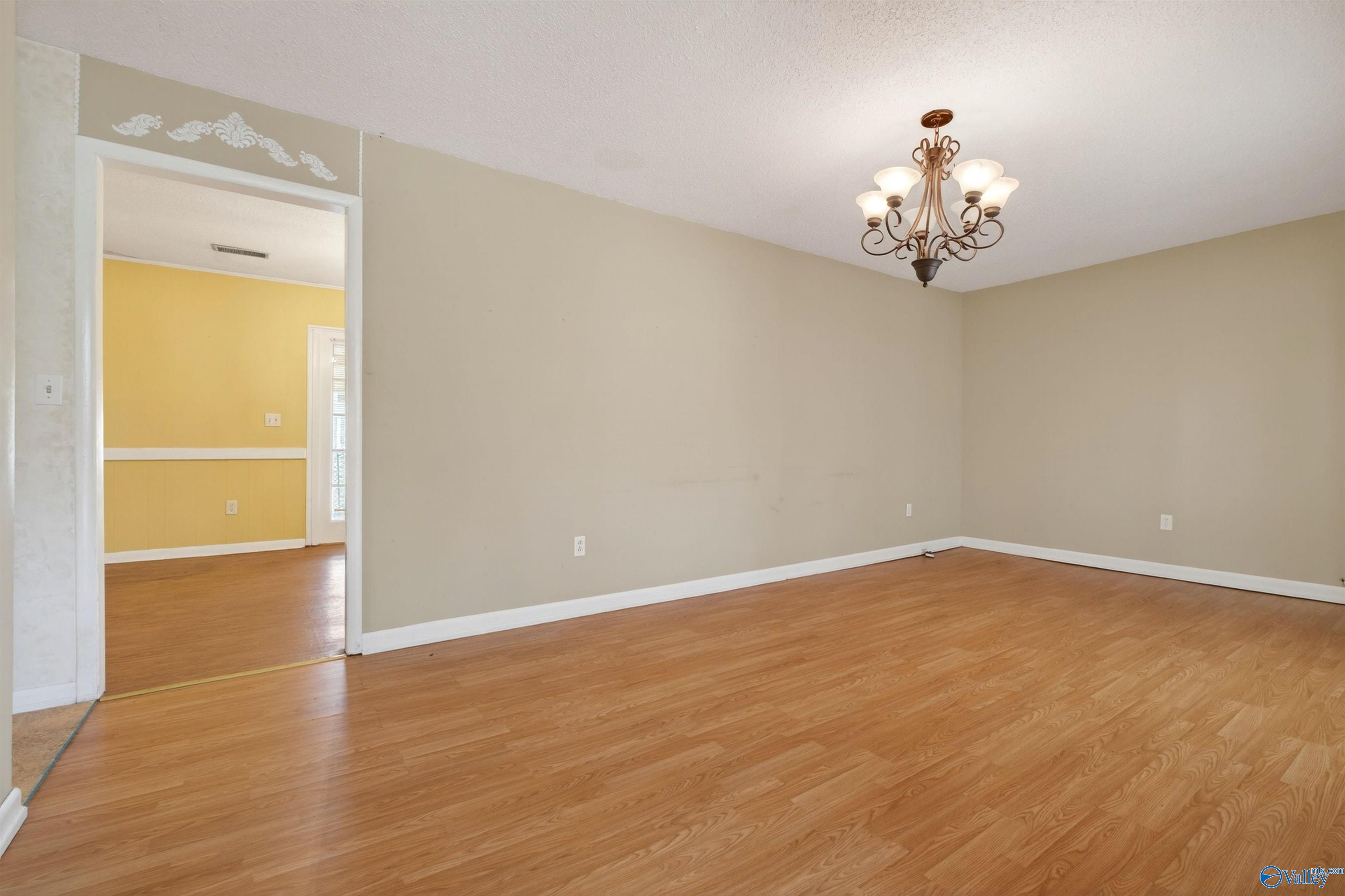 1207 Larrydale Drive
