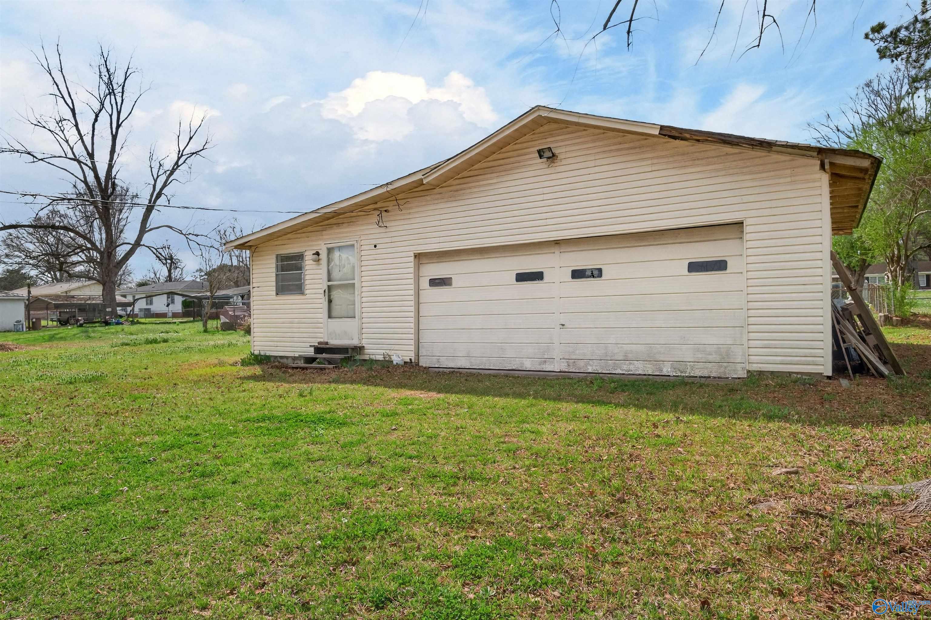 1207 Larrydale Drive