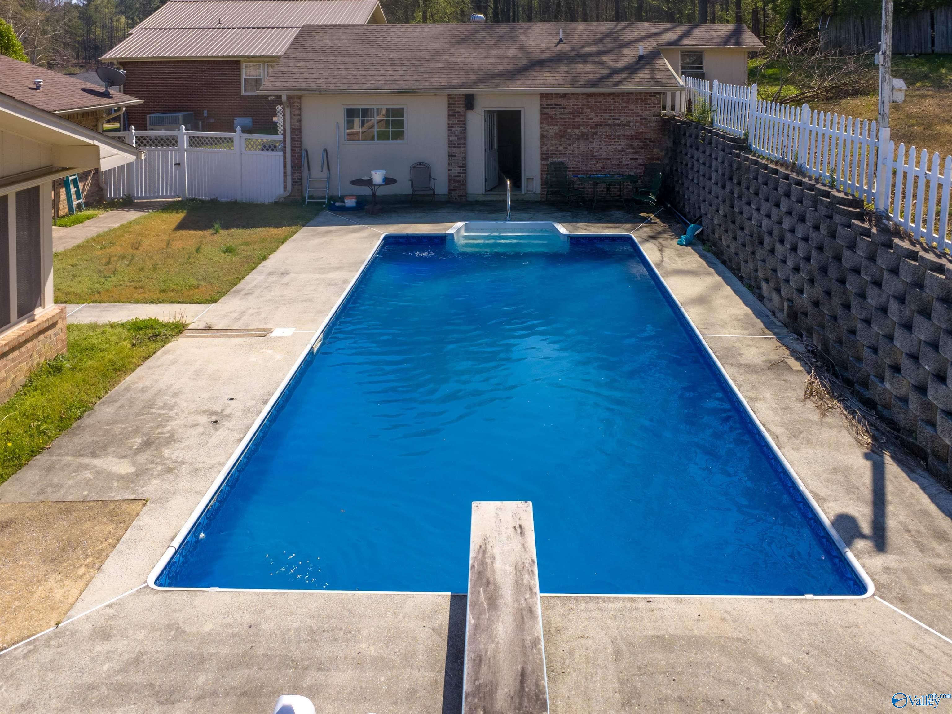 416 Lenford Avenue