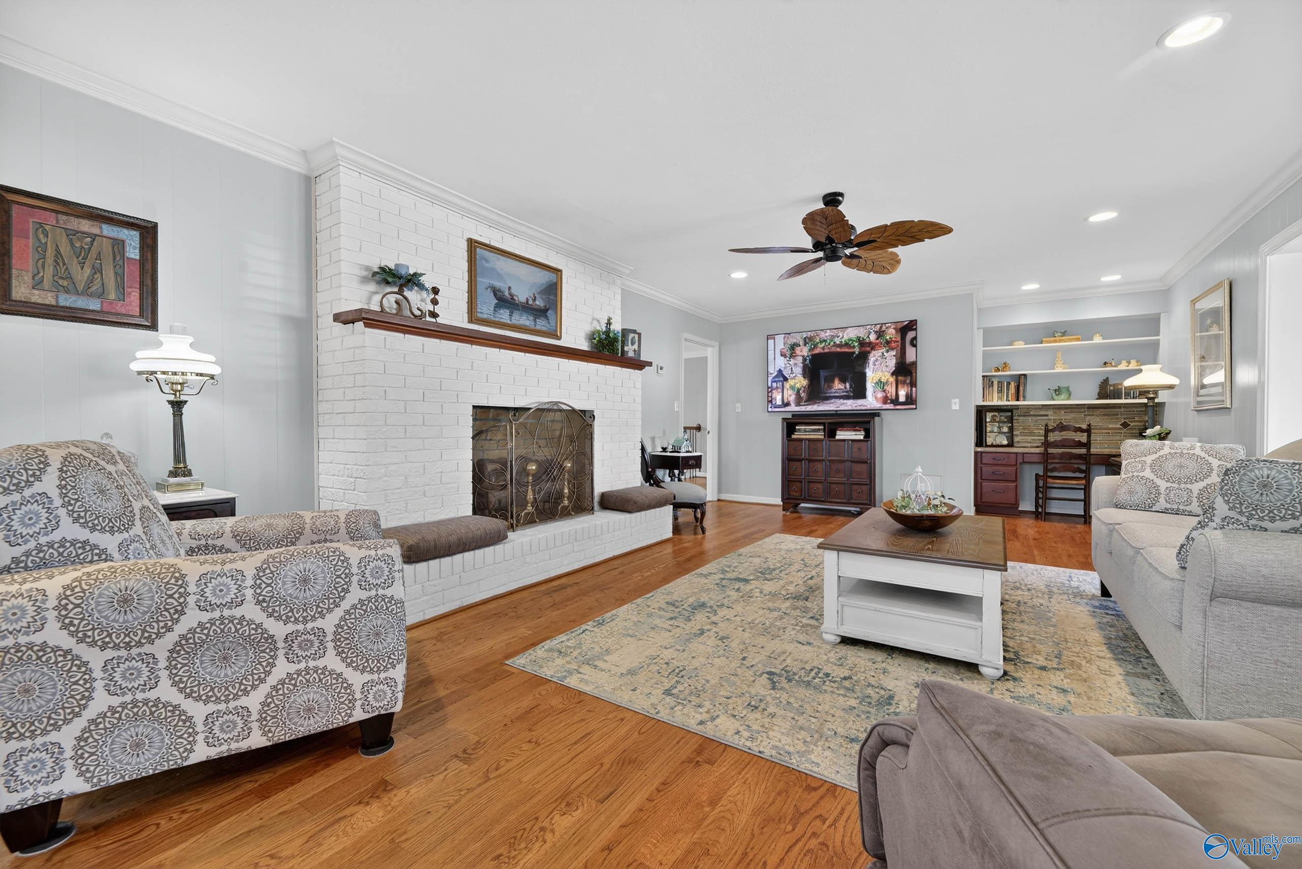 1105 5th Street SW