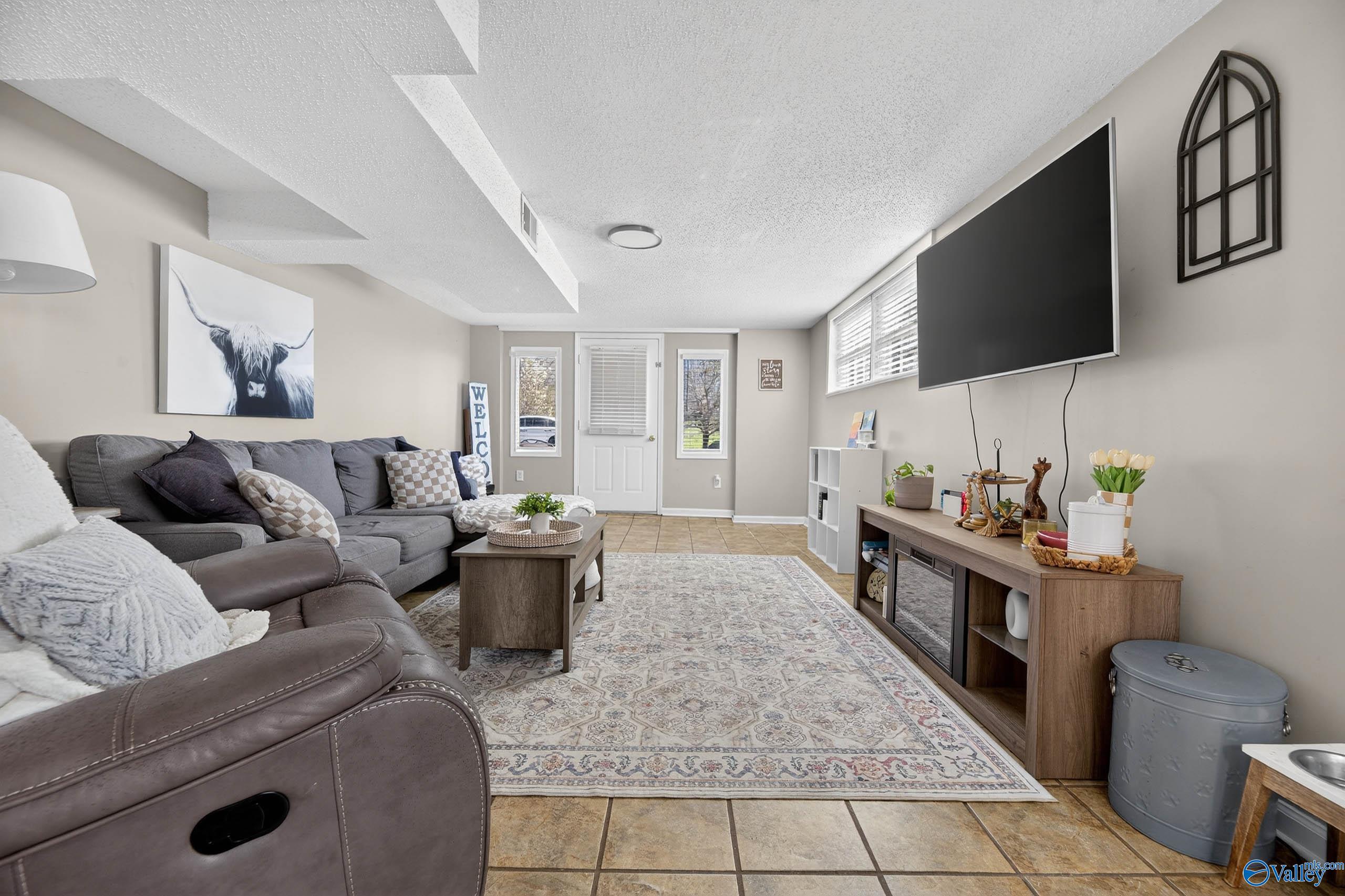 1105 5th Street SW