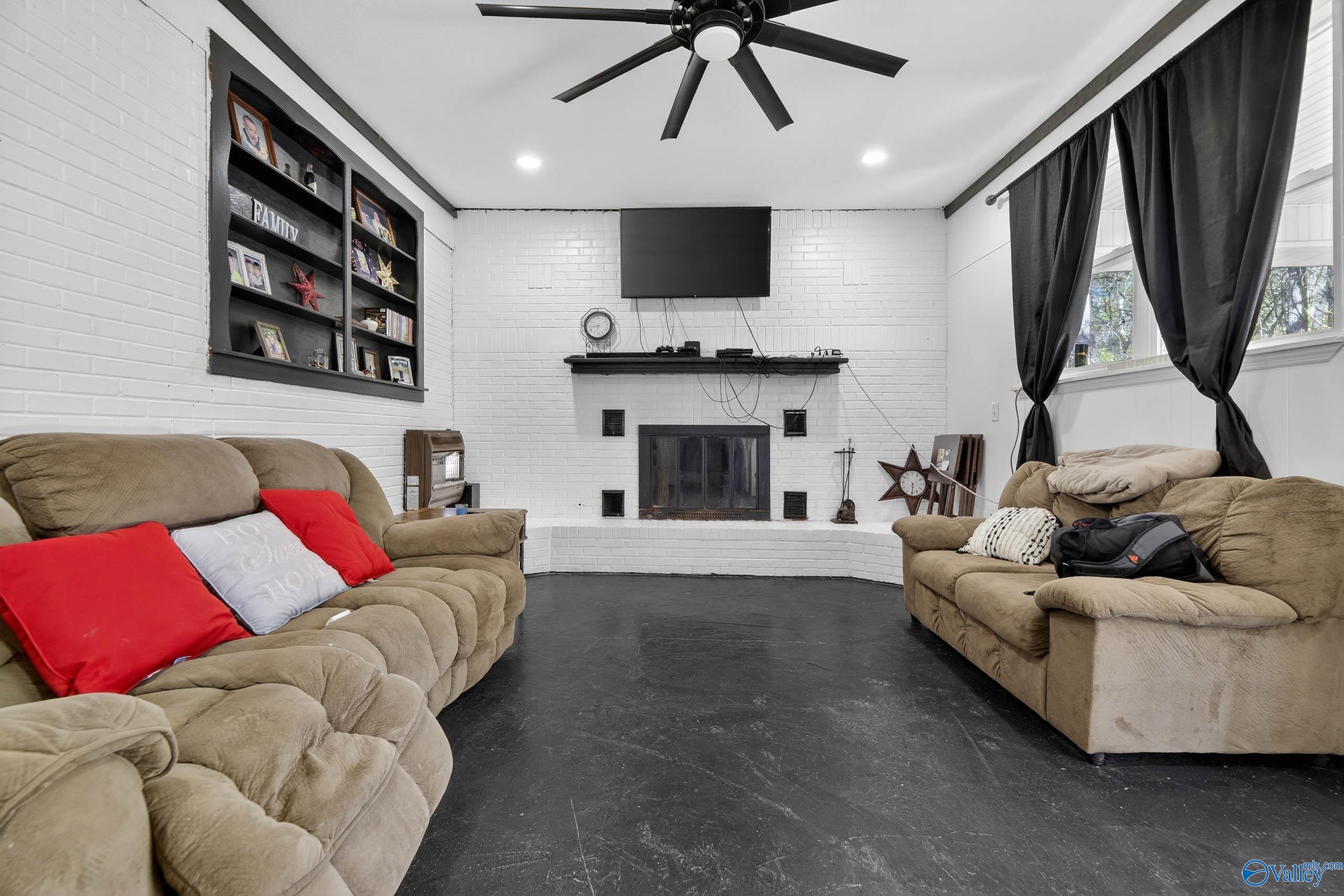 4194 Croft Ferry Road E