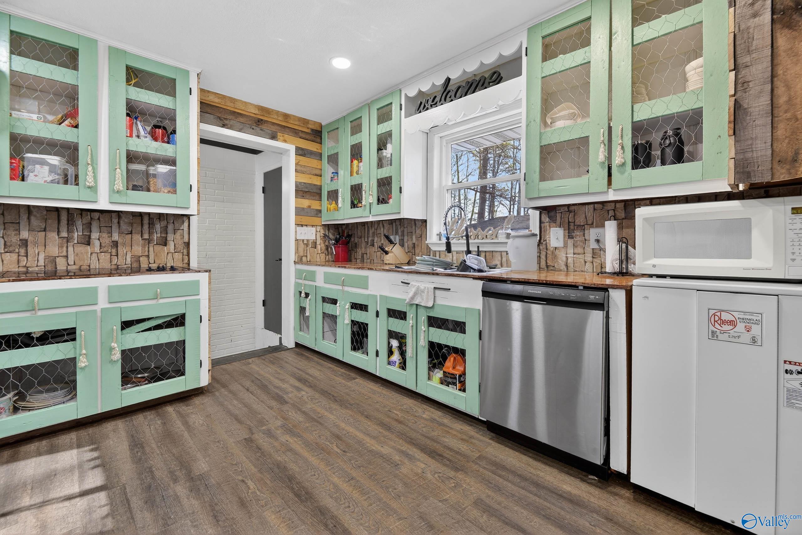 4194 Croft Ferry Road E