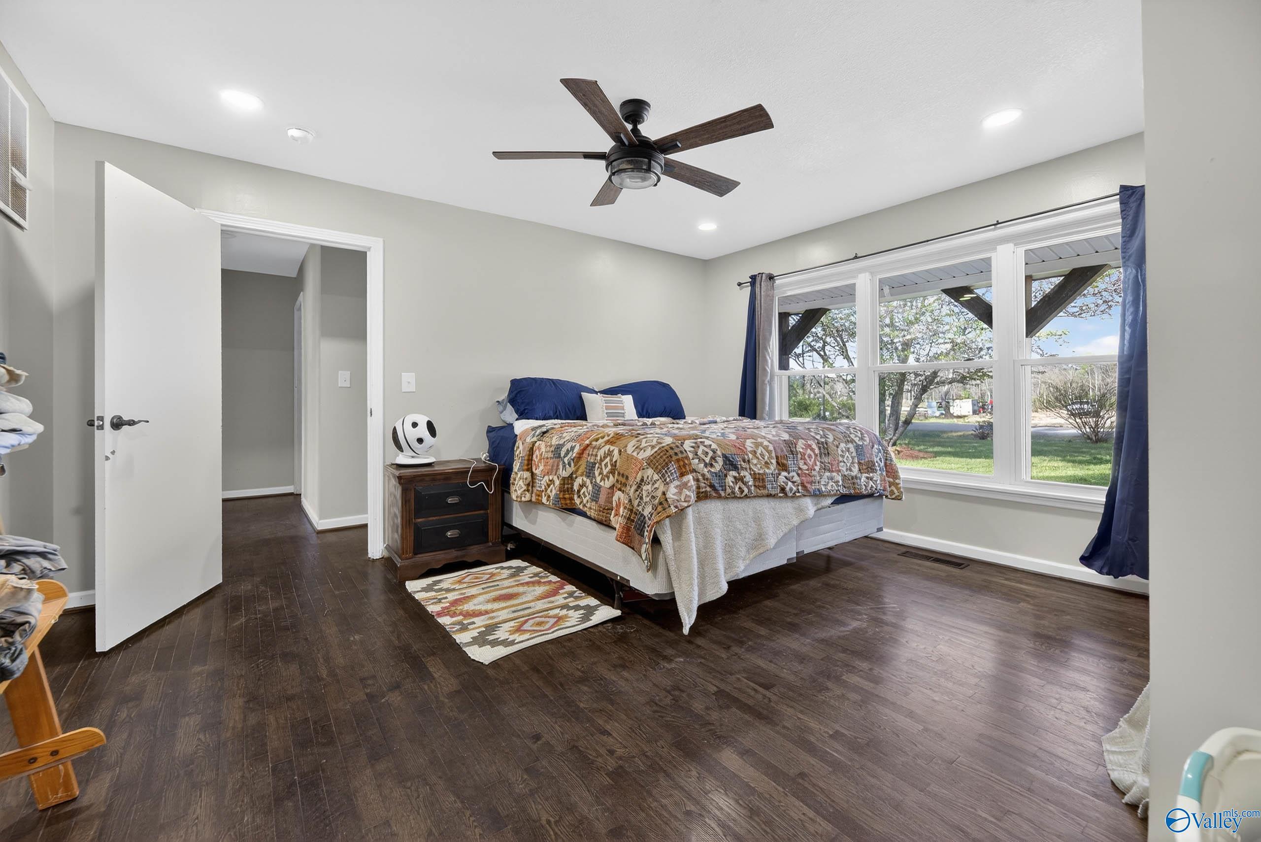 4194 Croft Ferry Road E