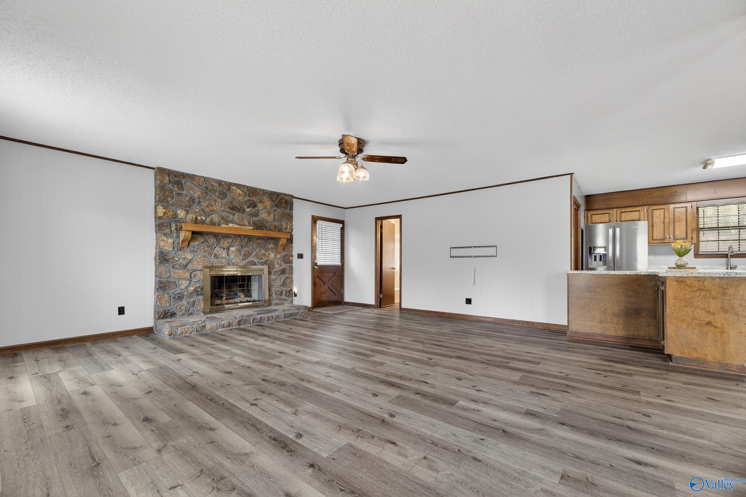 925 Valley Drive