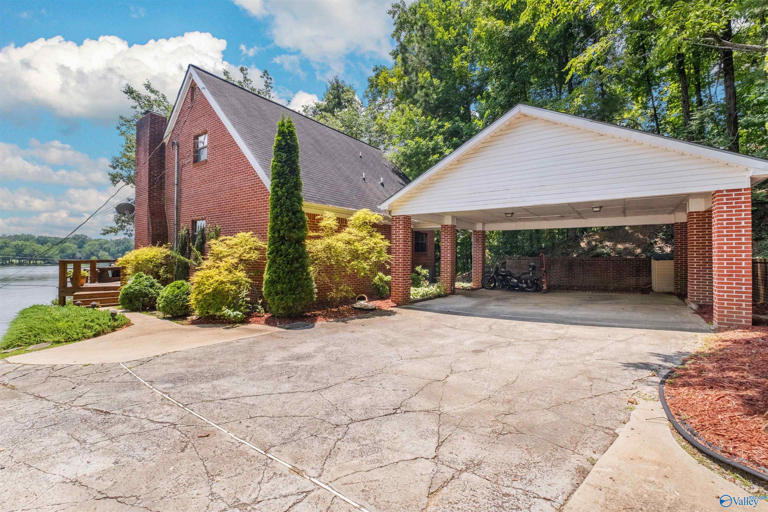 6008 Lister Ferry Road