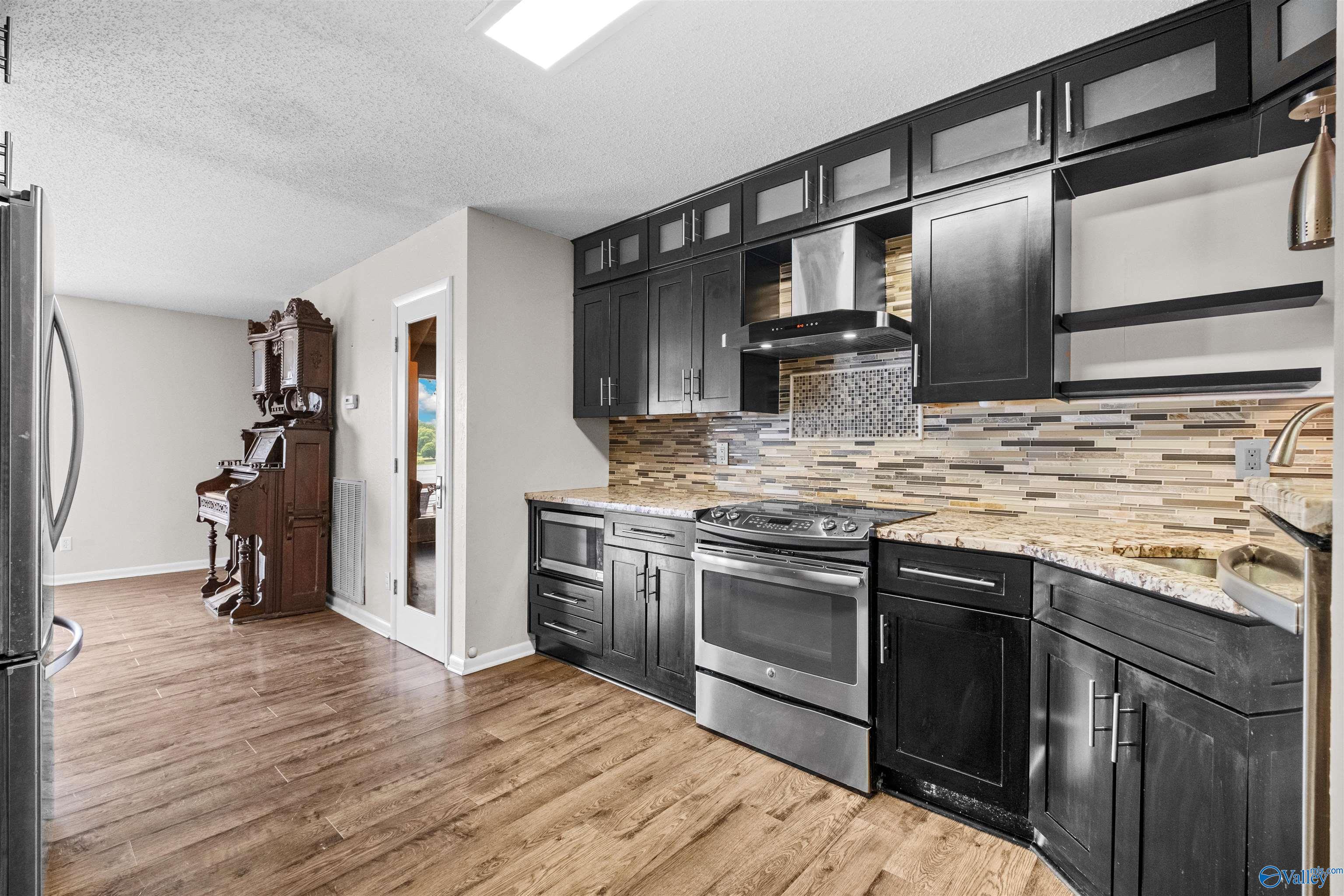 6008 Lister Ferry Road