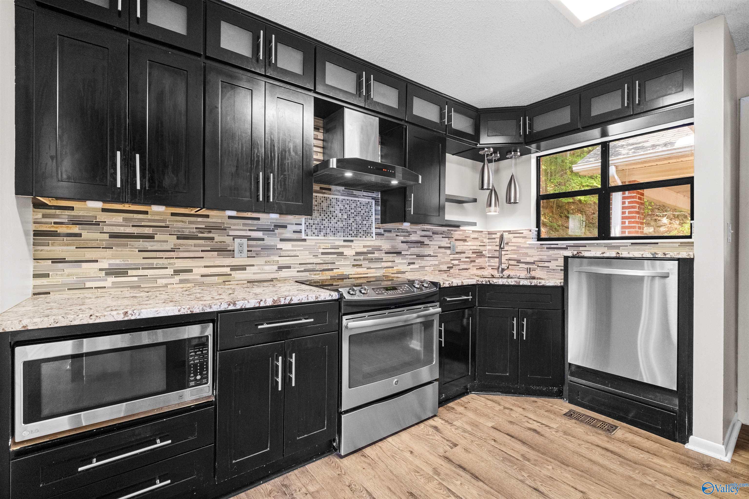 6008 Lister Ferry Road