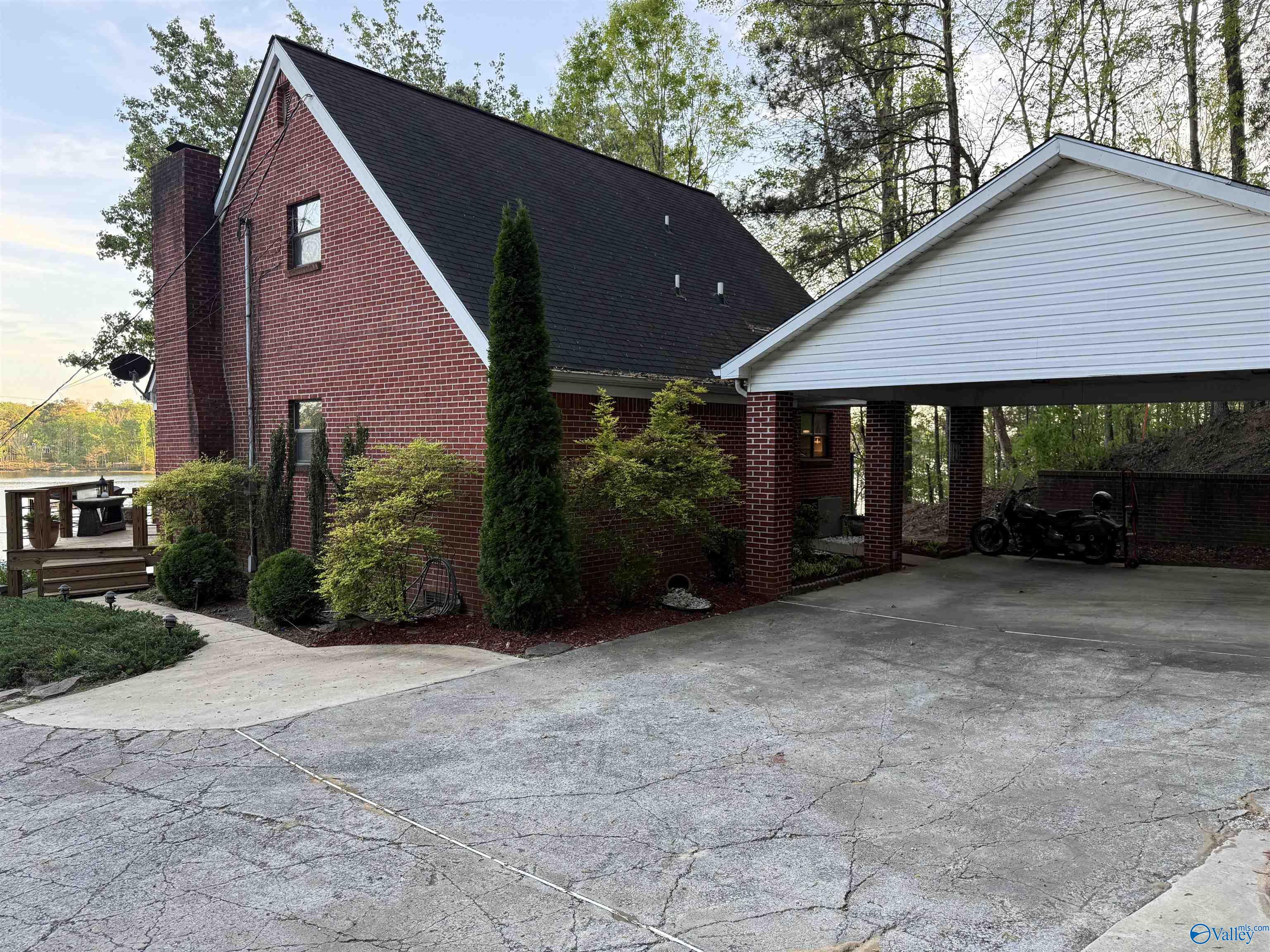 6008 Lister Ferry Road