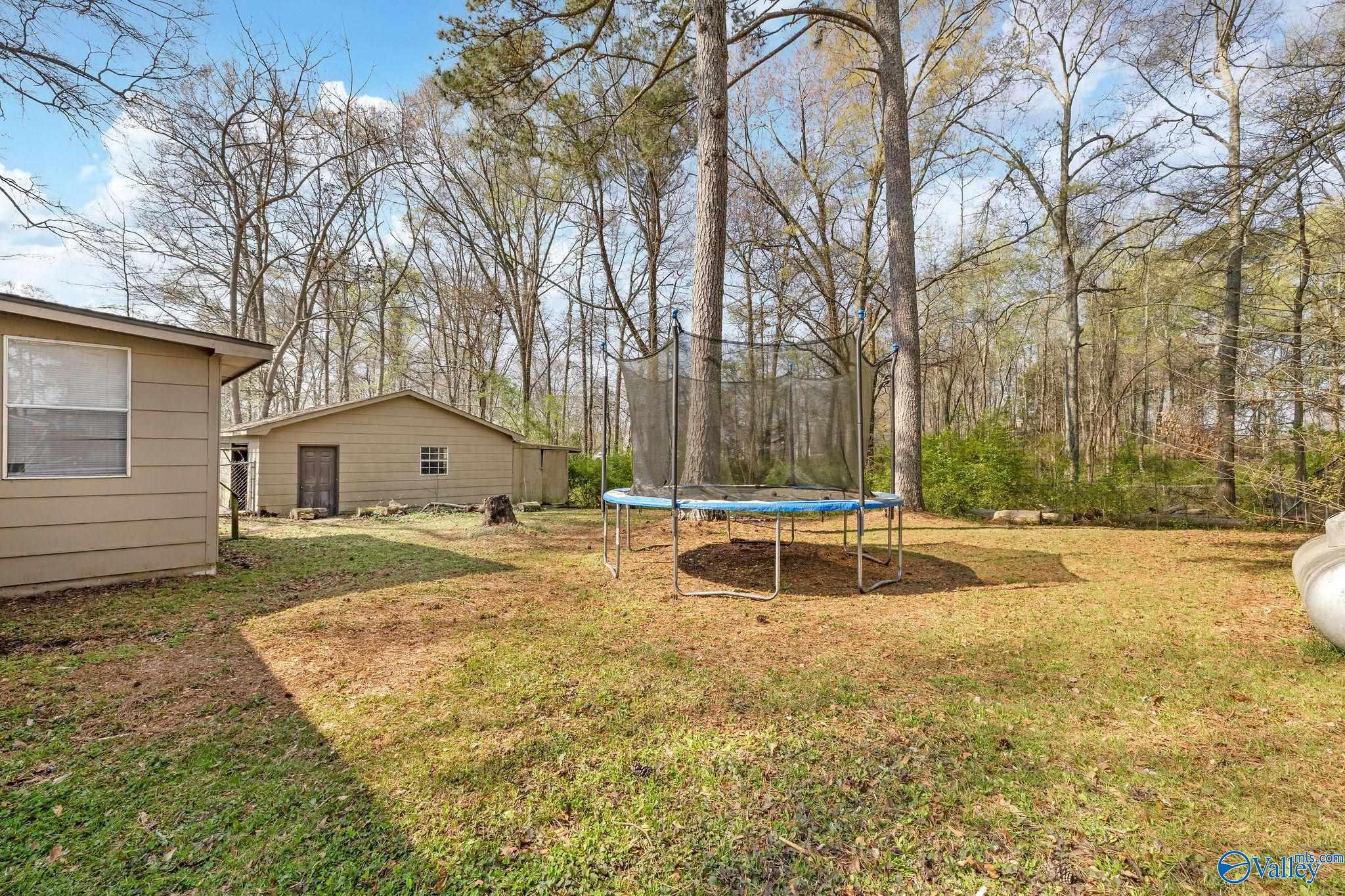 80 Pine Lane
