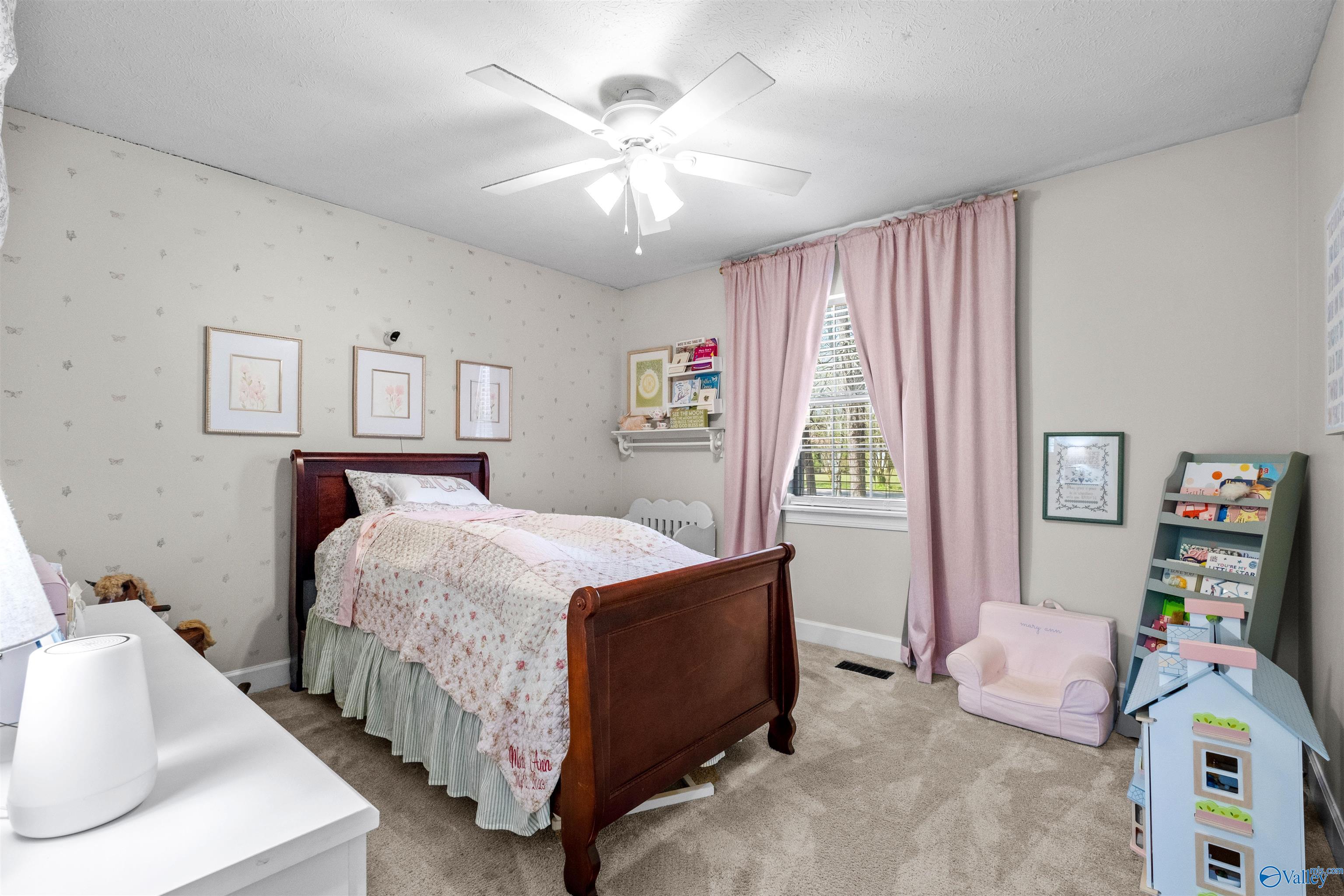 2075 Jane Lane