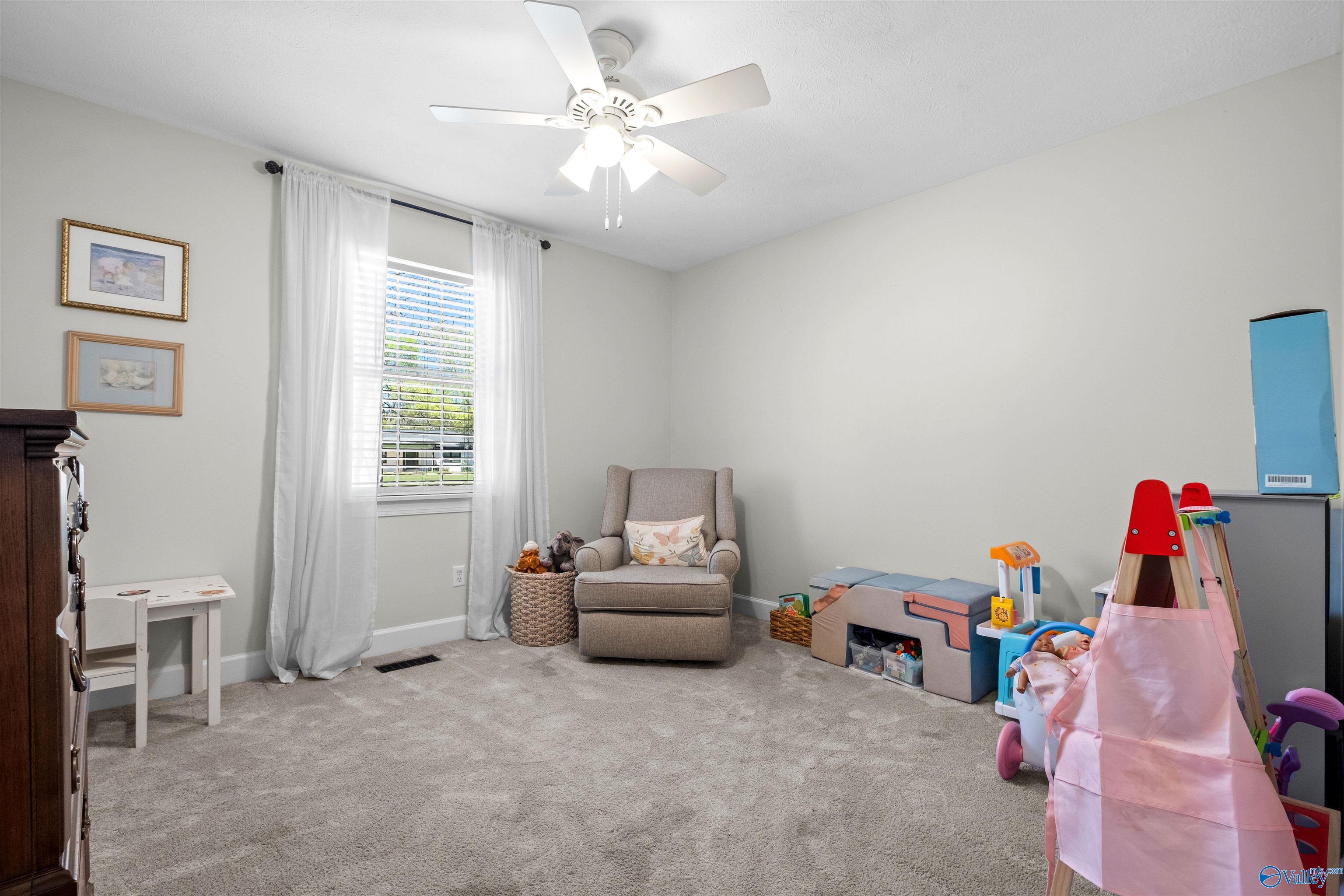 2075 Jane Lane