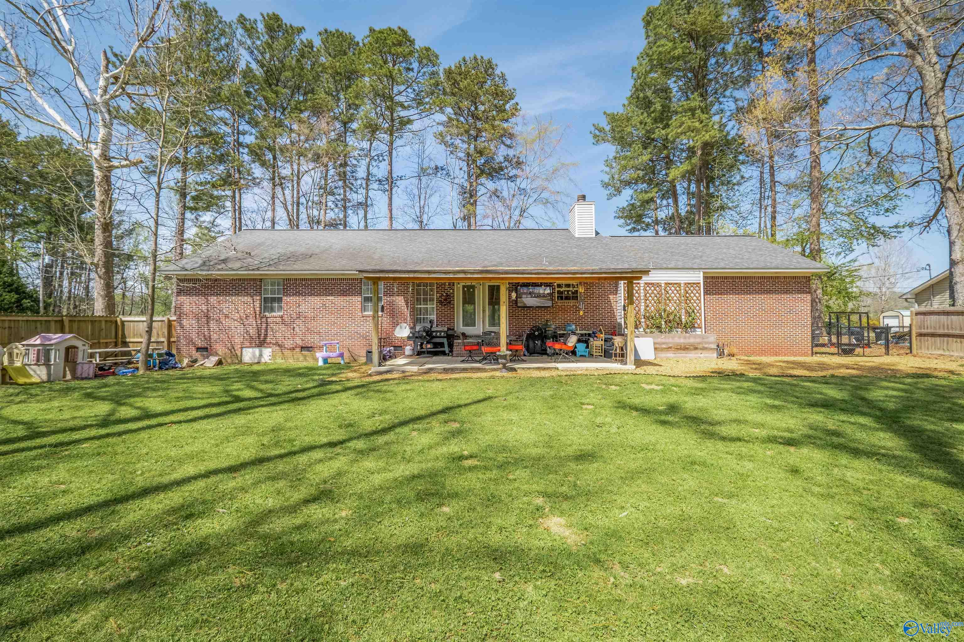 2075 Jane Lane