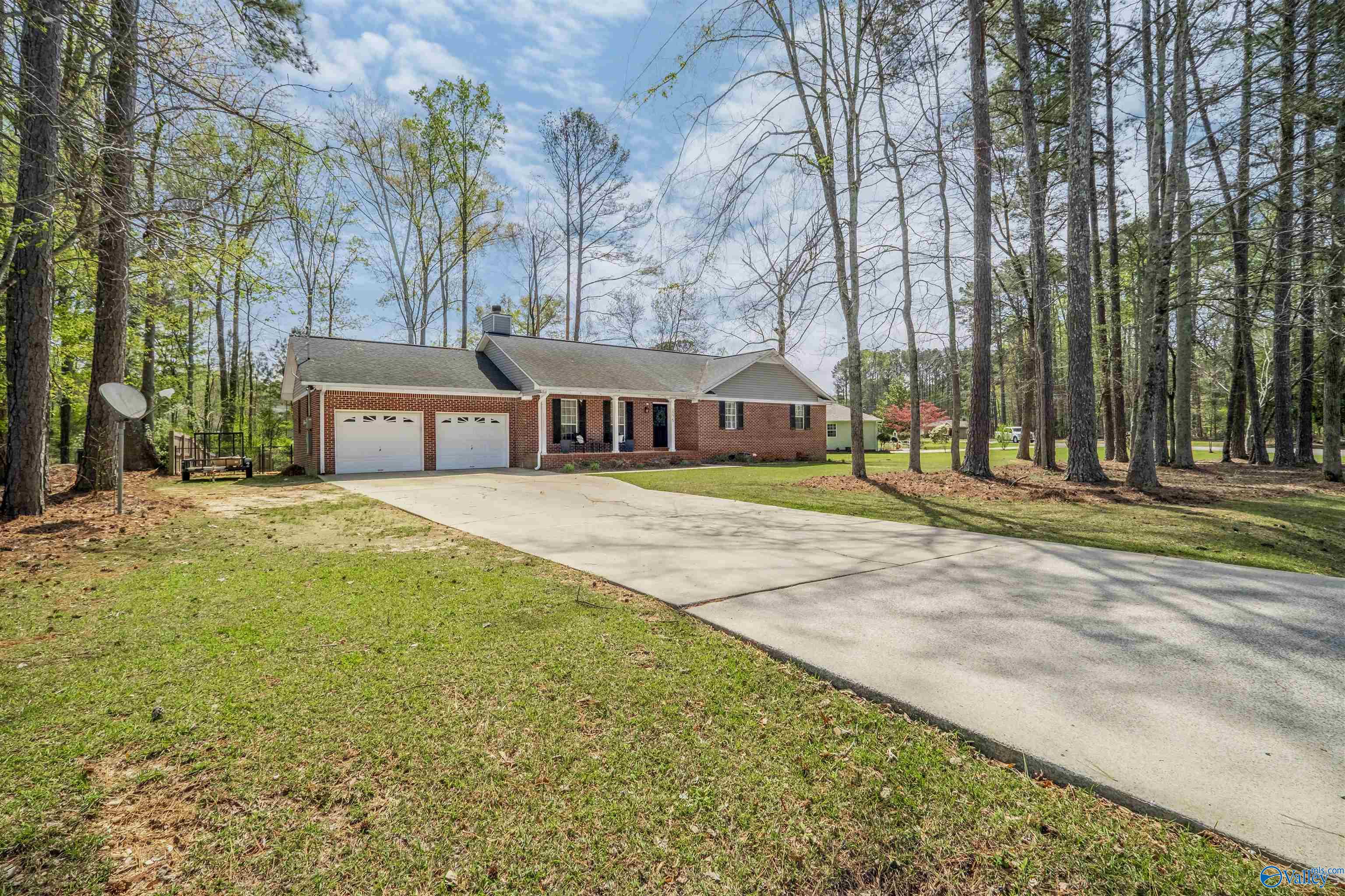 2075 Jane Lane