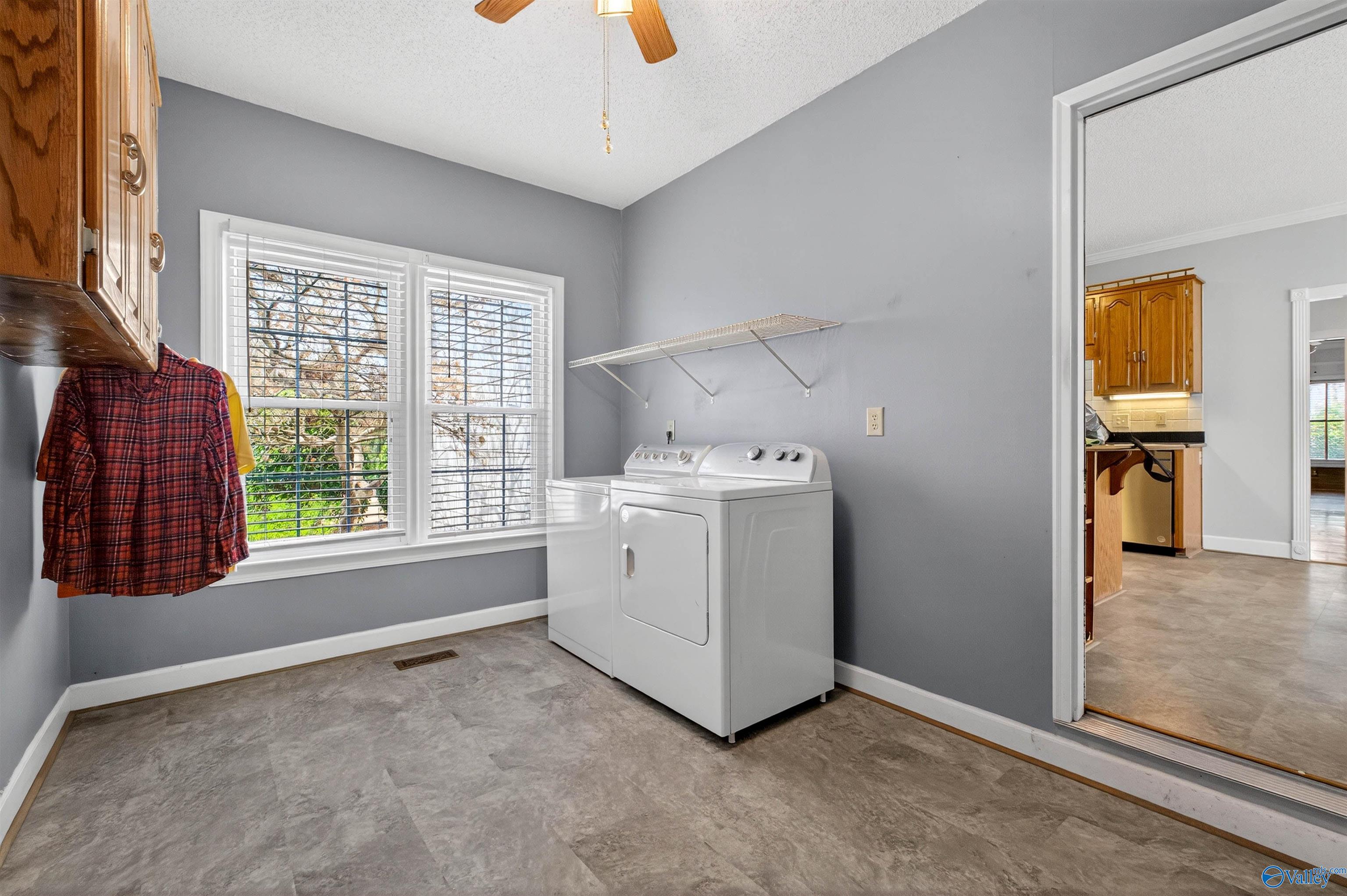 308 Mayfield Lane NE