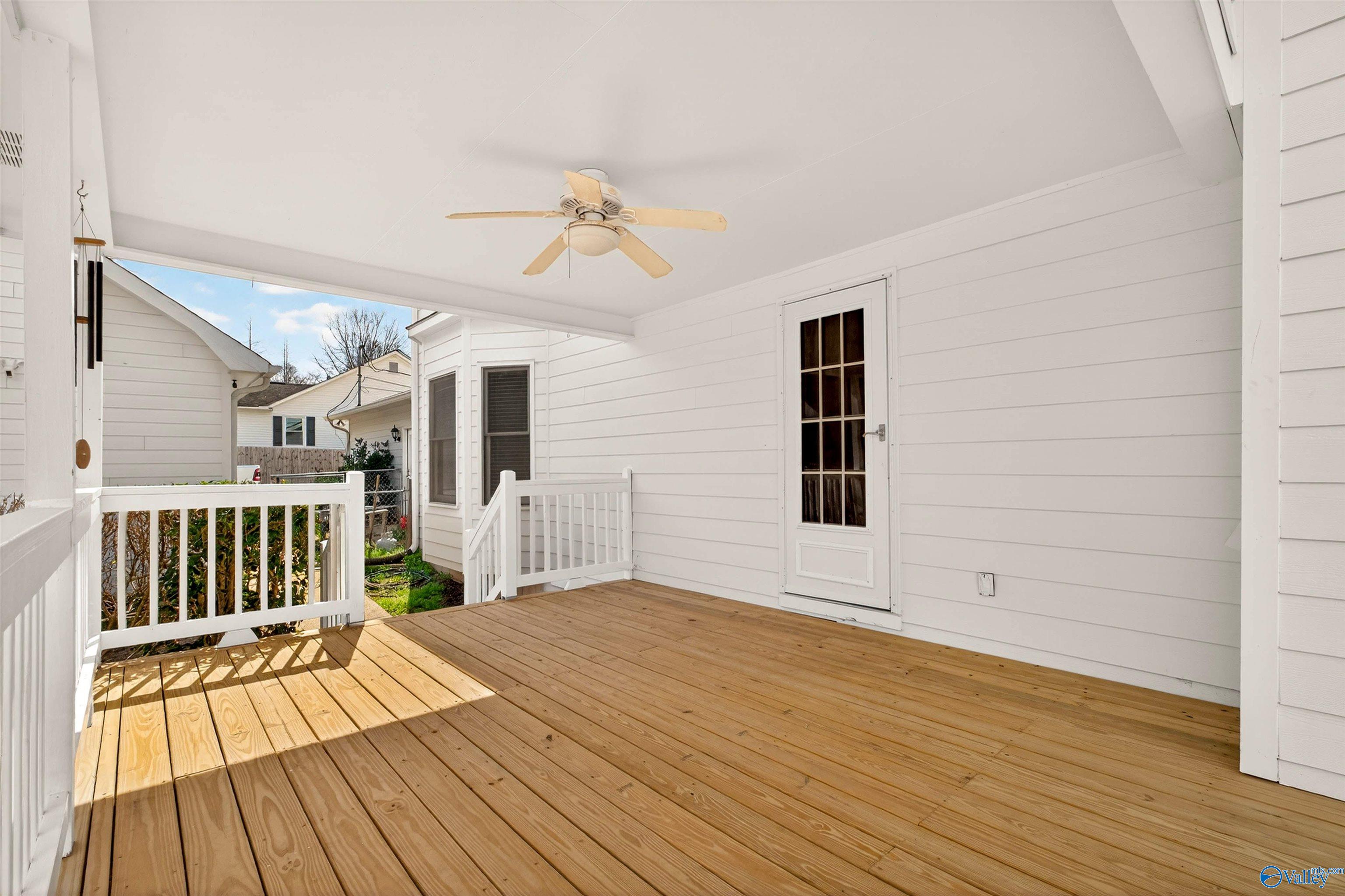 308 Mayfield Lane NE