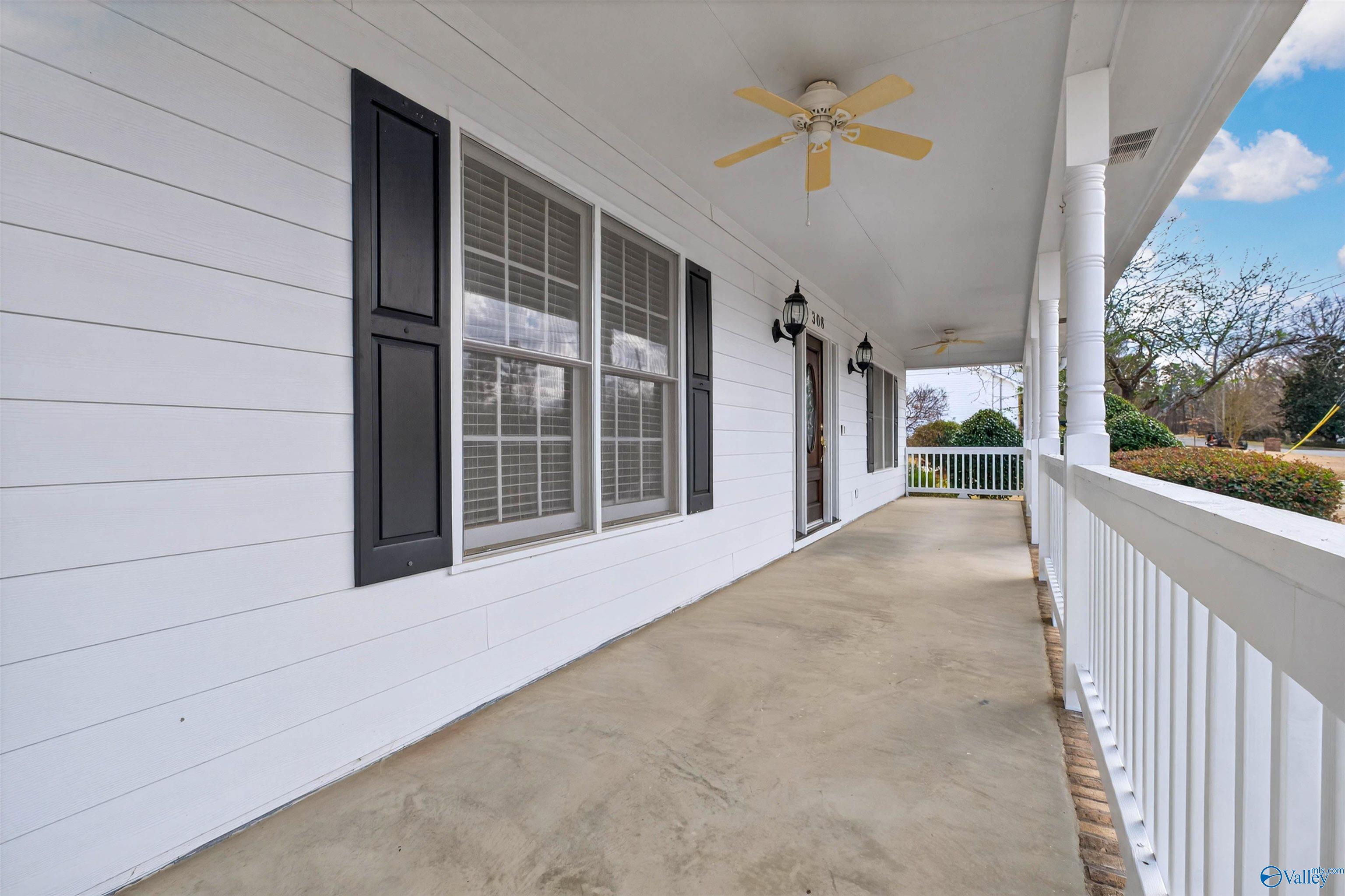 308 Mayfield Lane NE