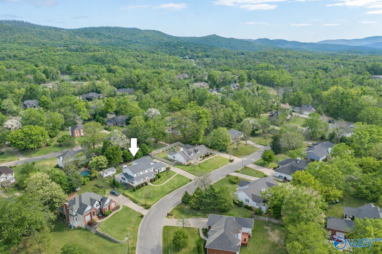 308 Mayfield Lane NE