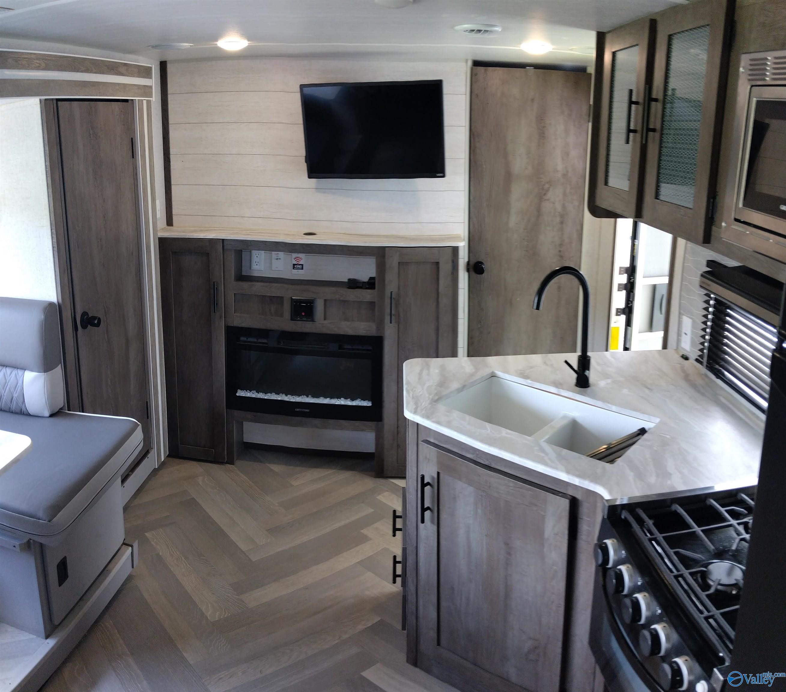 1590 Mccluney Street