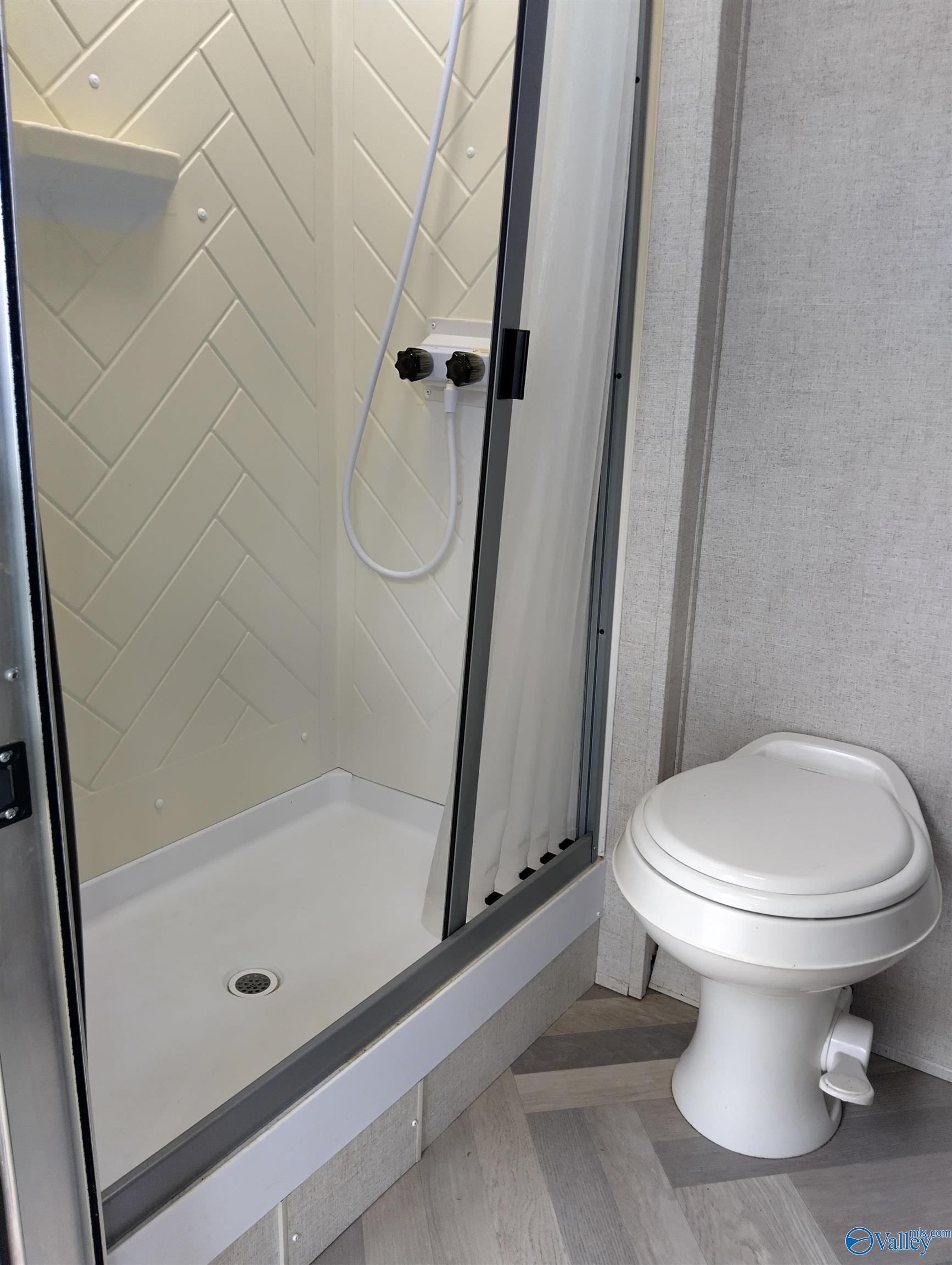 1590 Mccluney Street