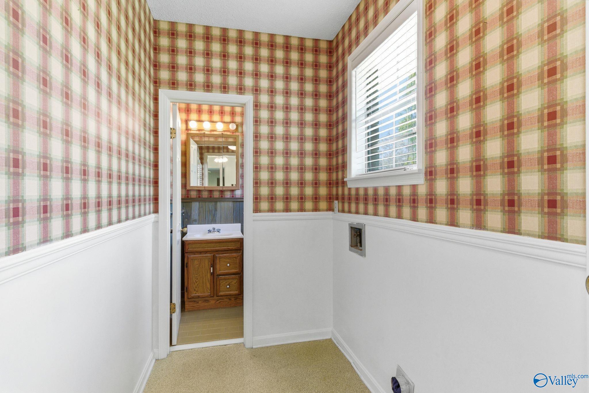 1212 Bellevue Drive
