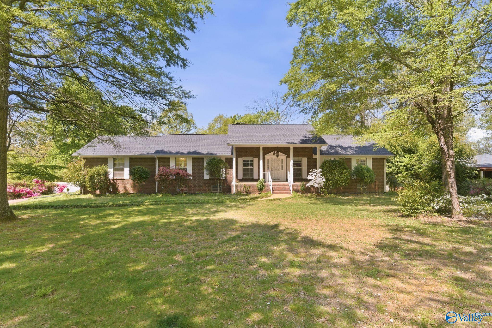 1212 Bellevue Drive