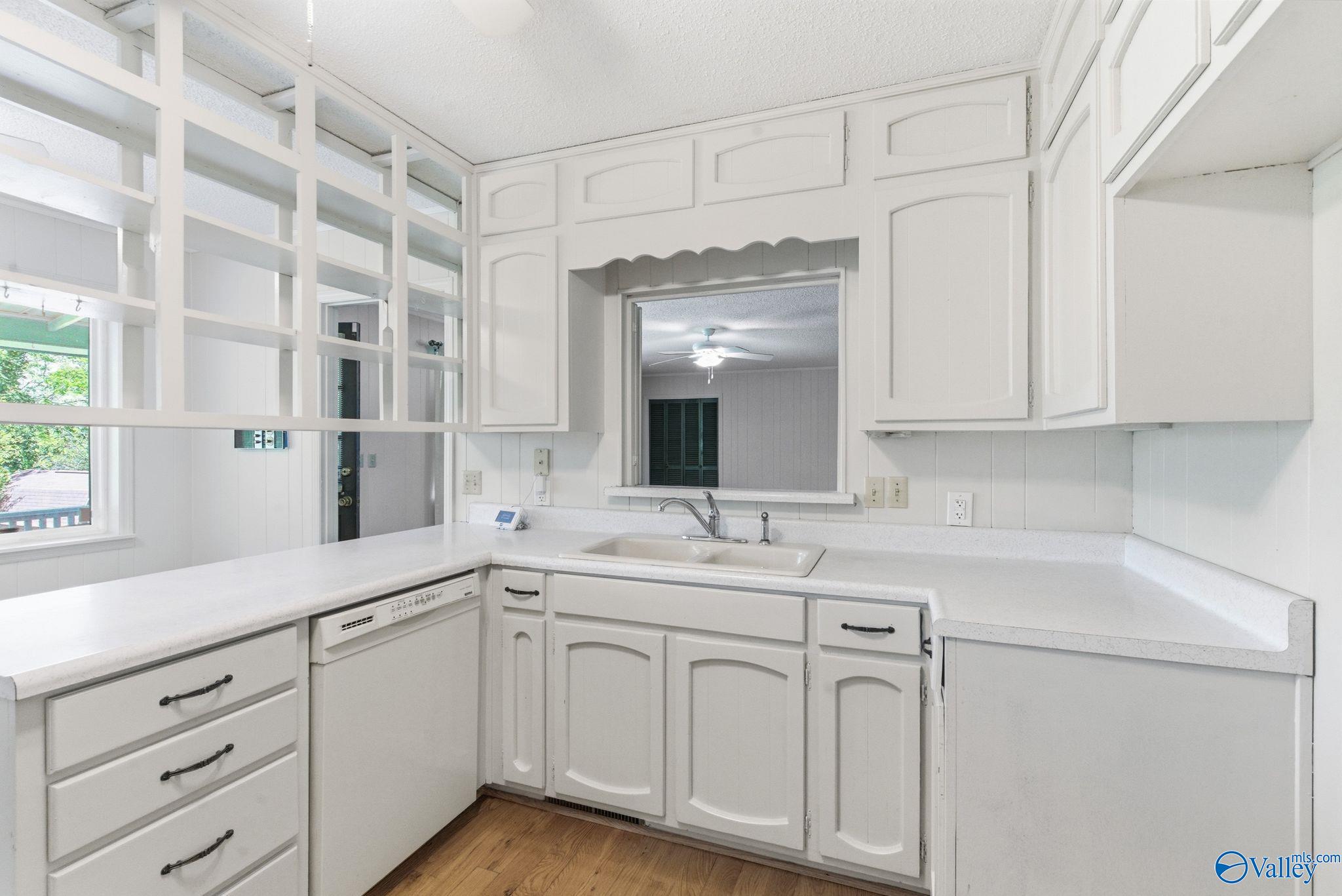 1212 Bellevue Drive