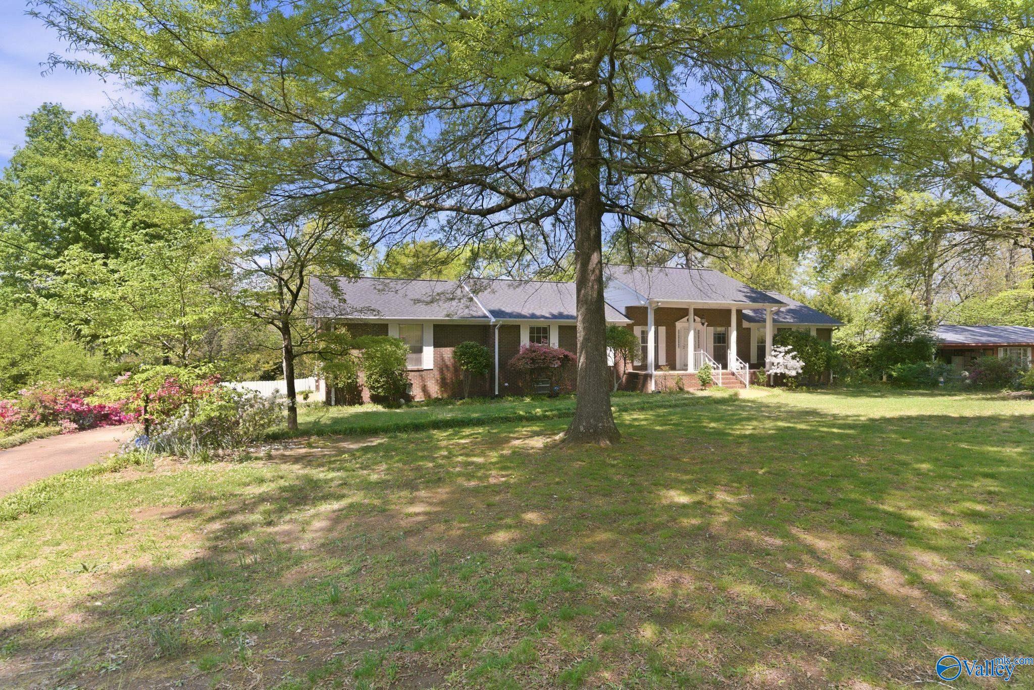 1212 Bellevue Drive