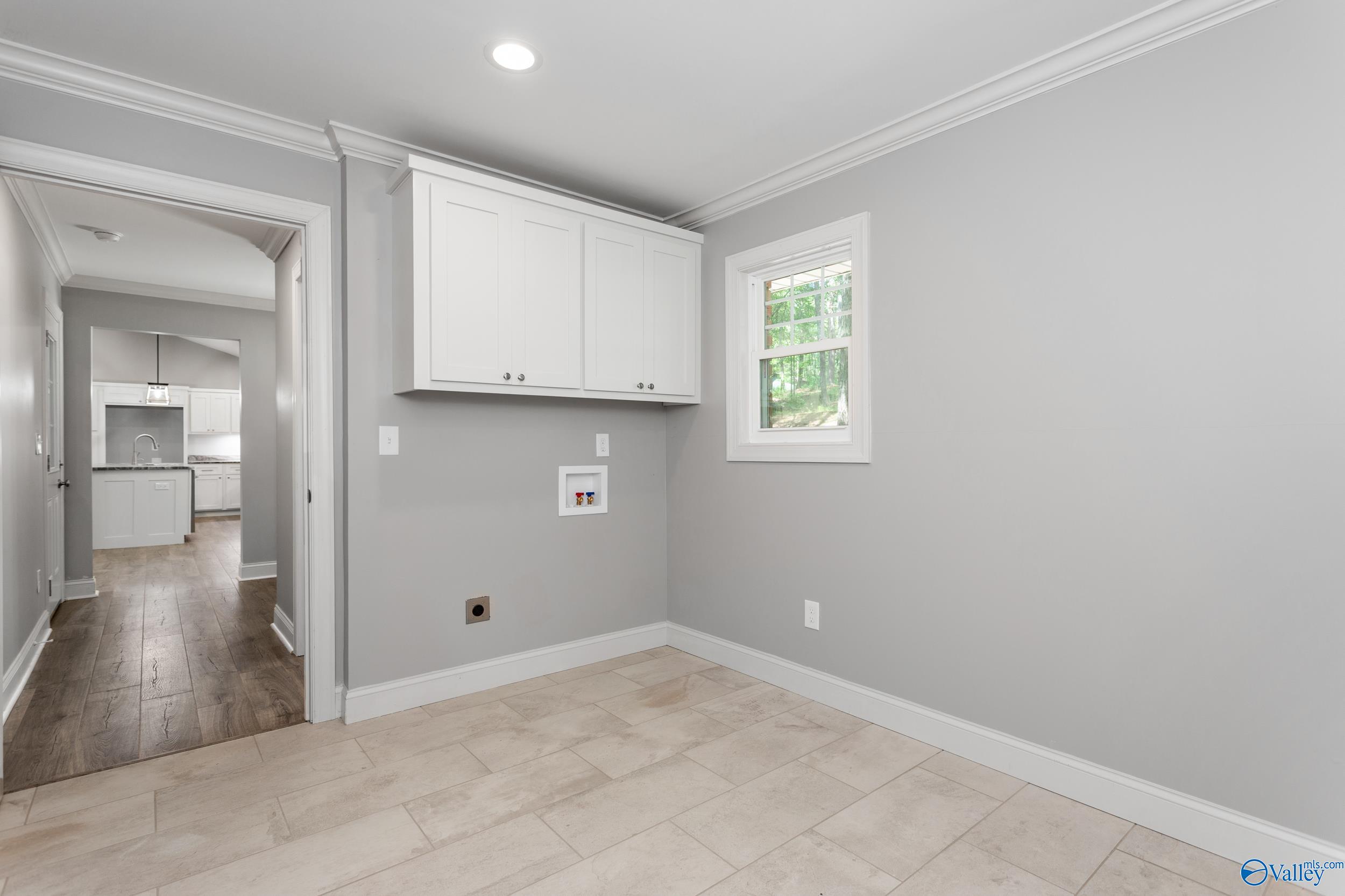 2810 Mountain View Drive