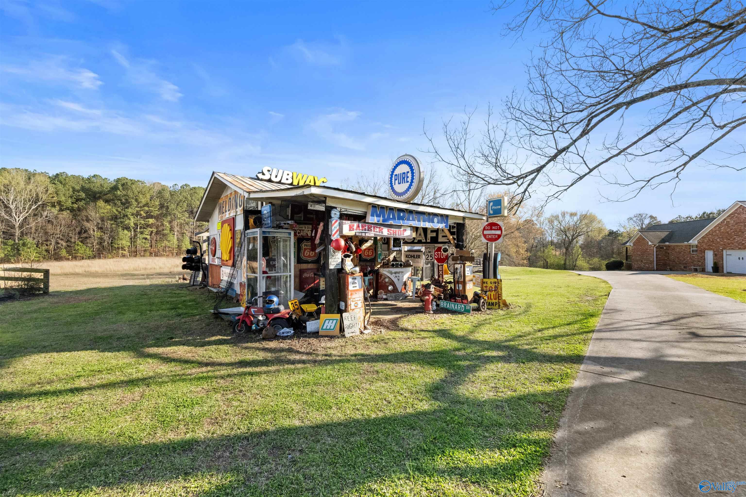 325 Rowan Cut Off Road