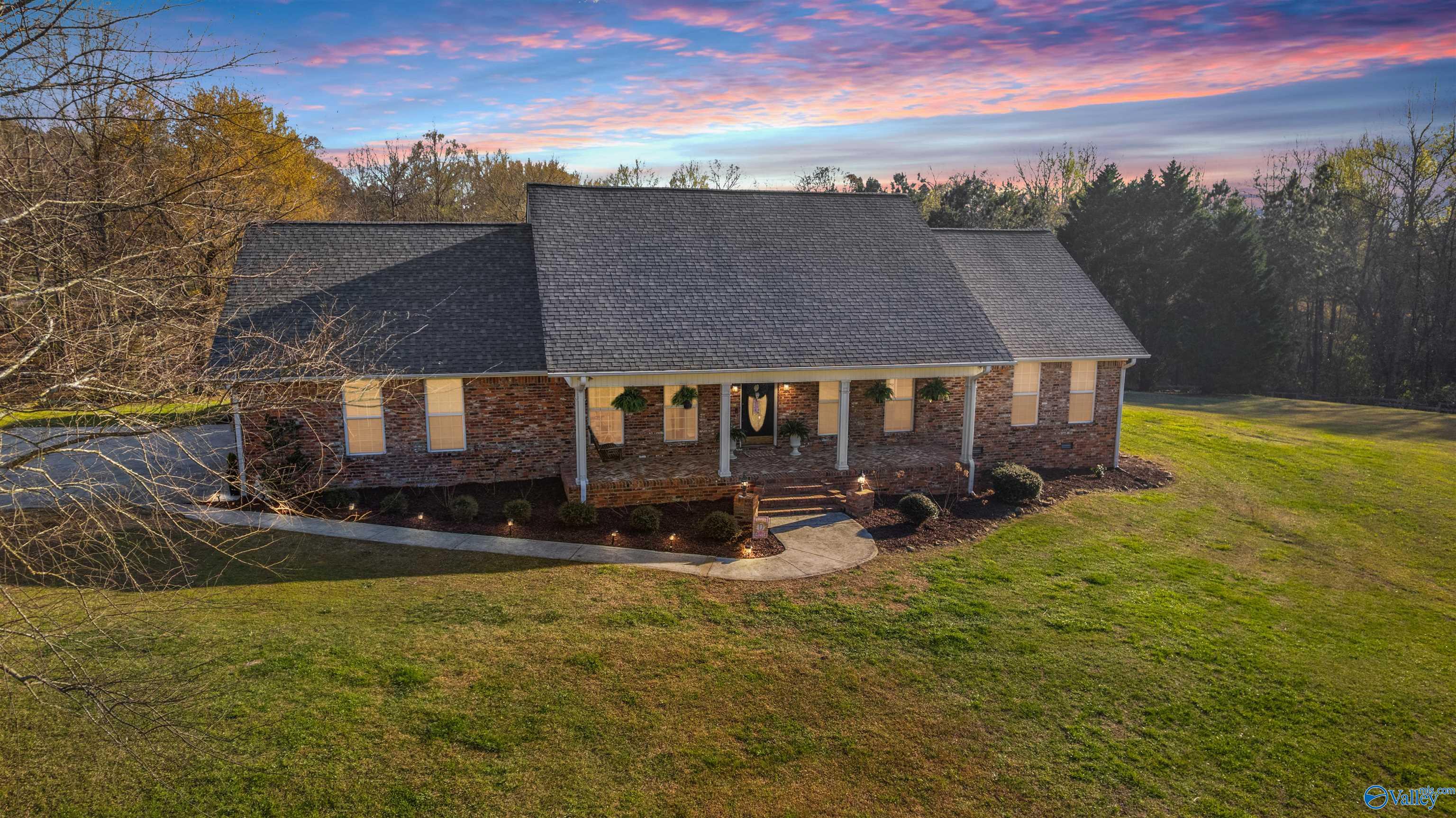 325 Rowan Cut Off Road