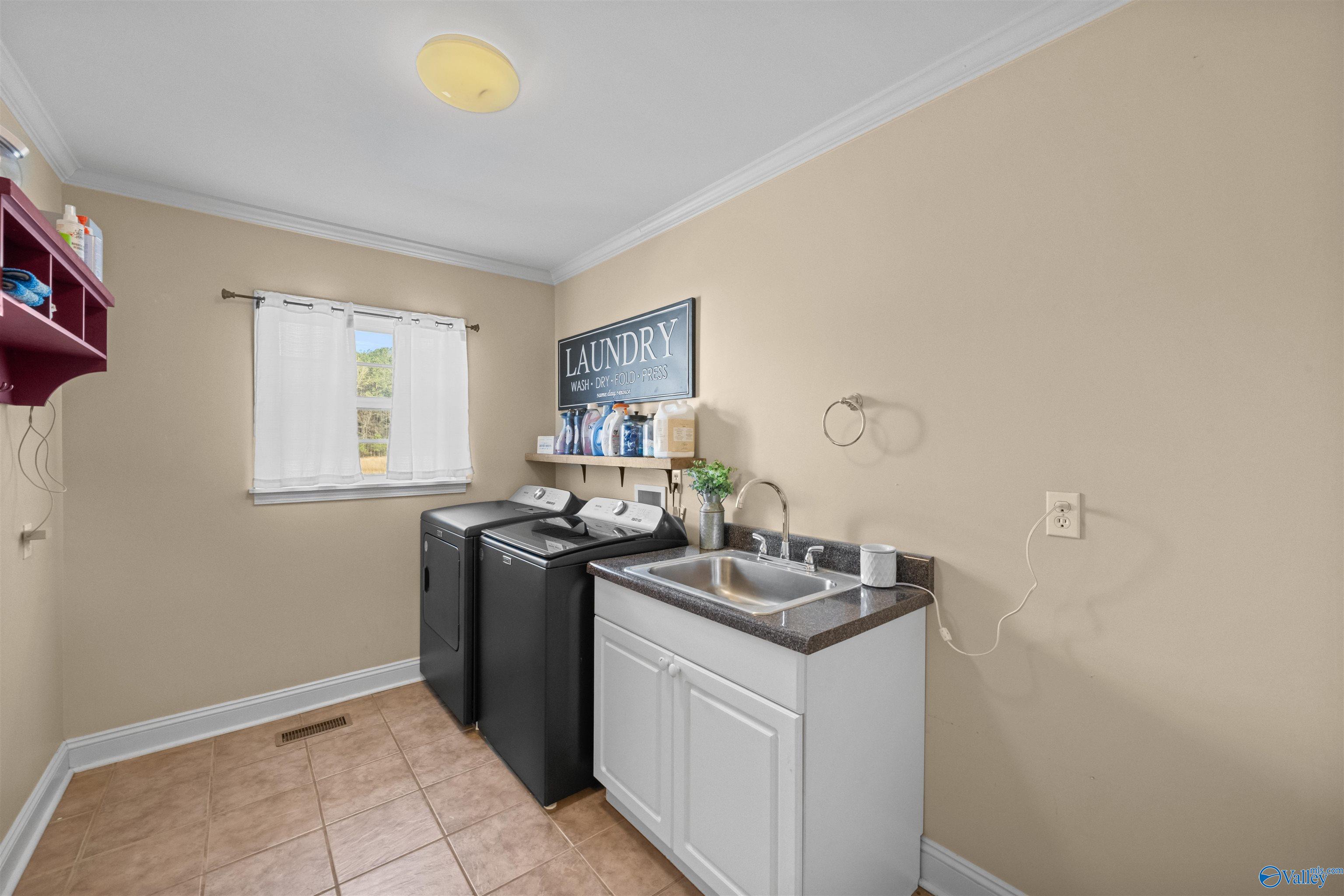 325 Rowan Cut Off Road