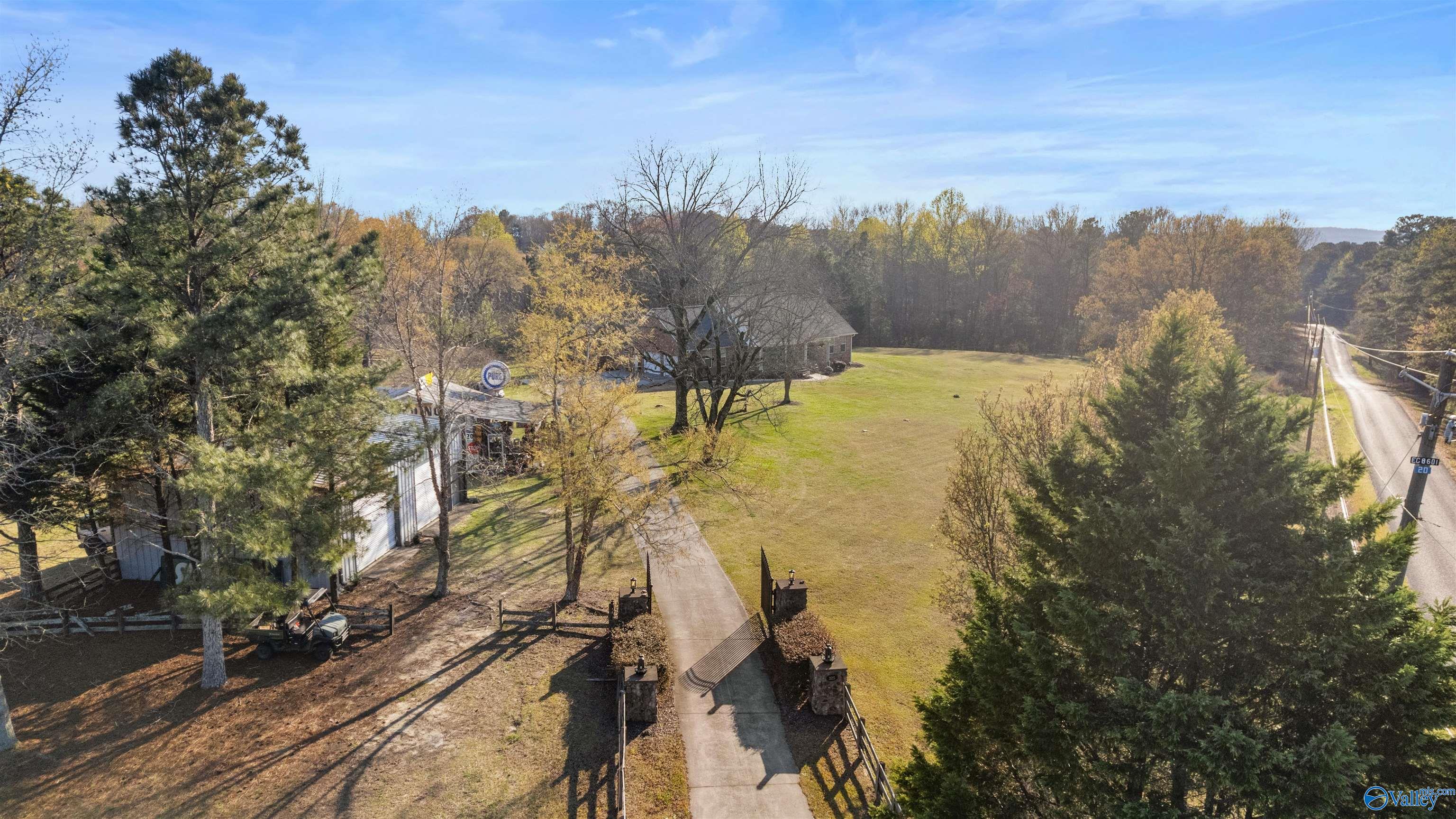 325 Rowan Cut Off Road