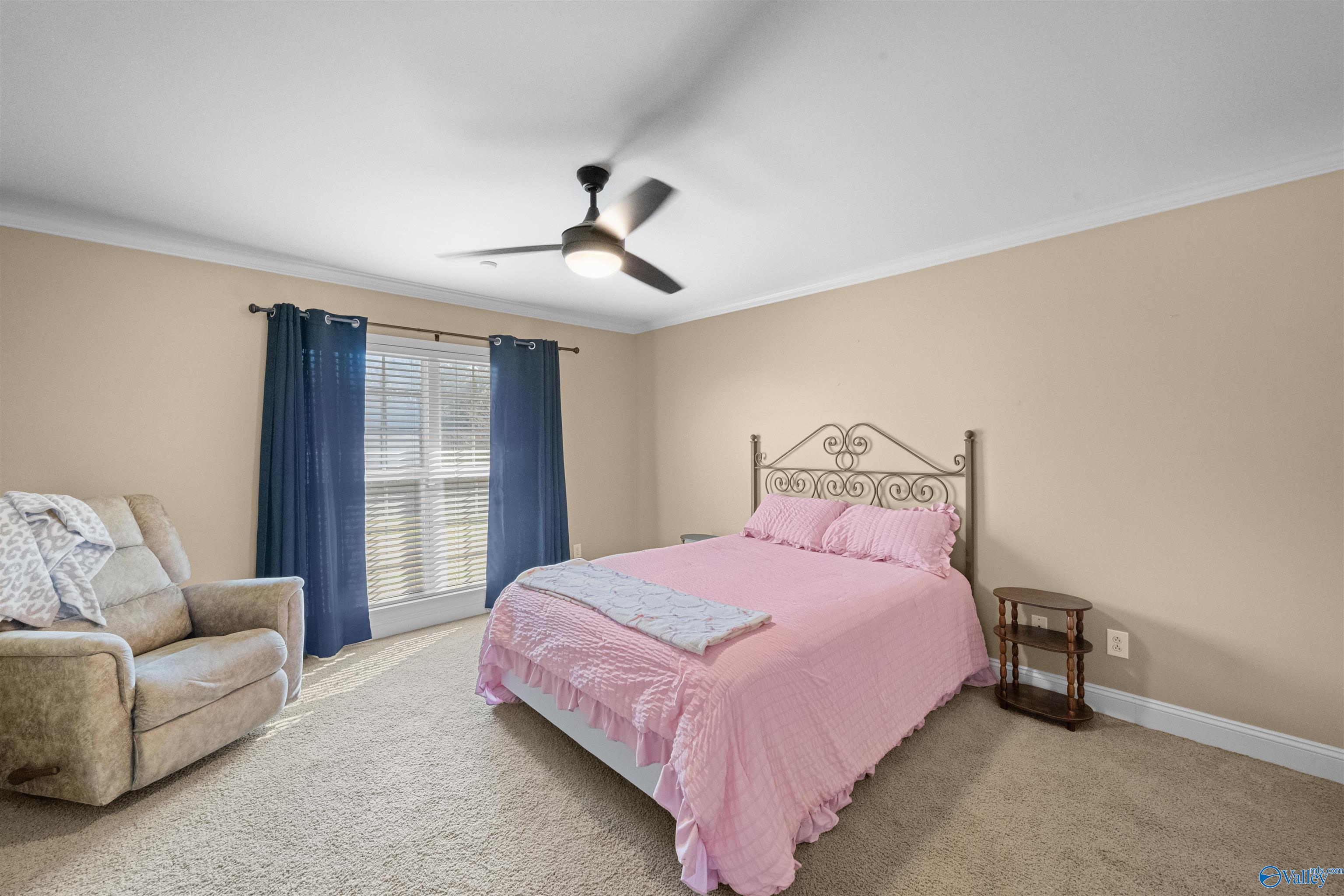 325 Rowan Cut Off Road