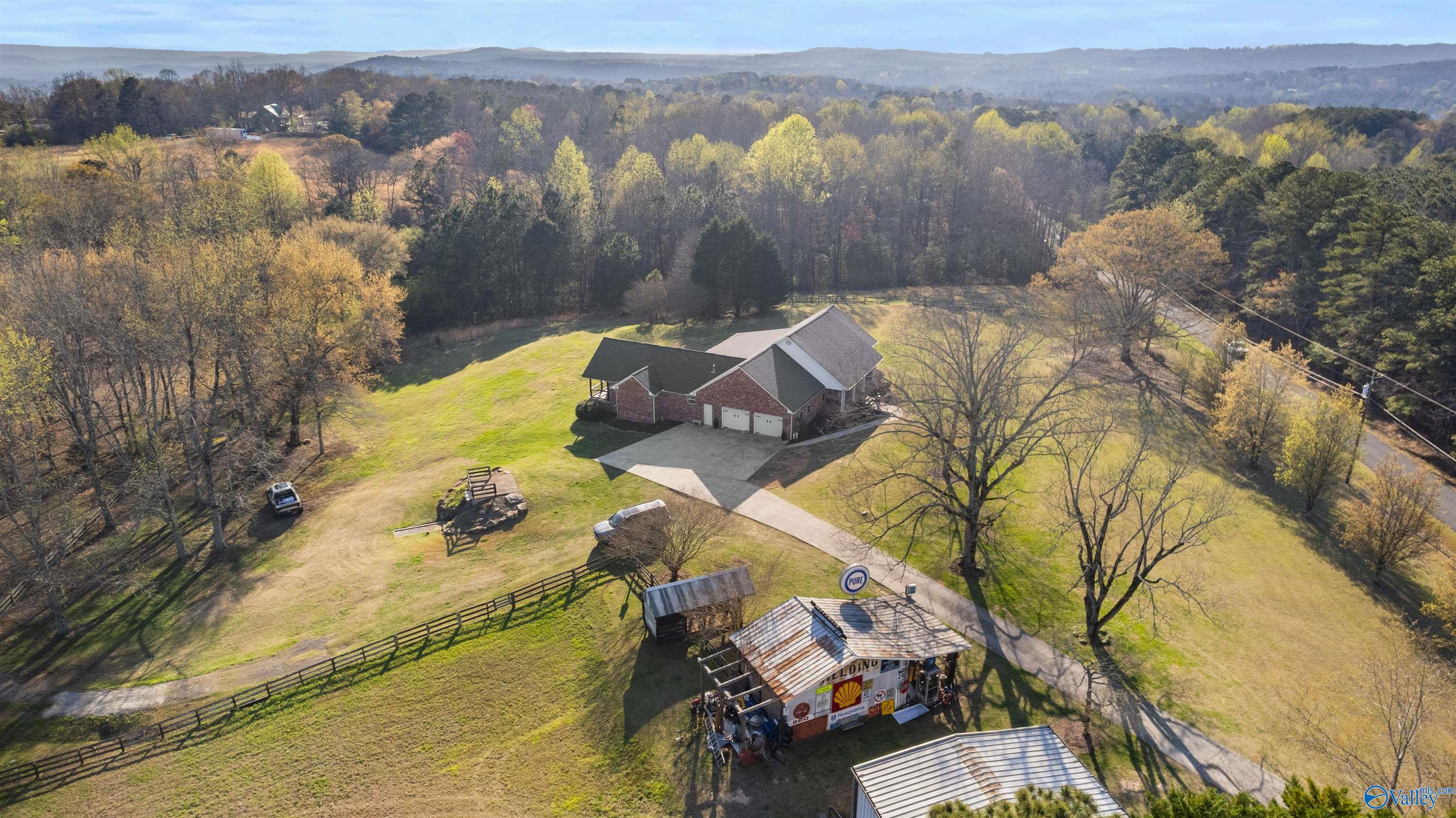 325 Rowan Cut Off Road