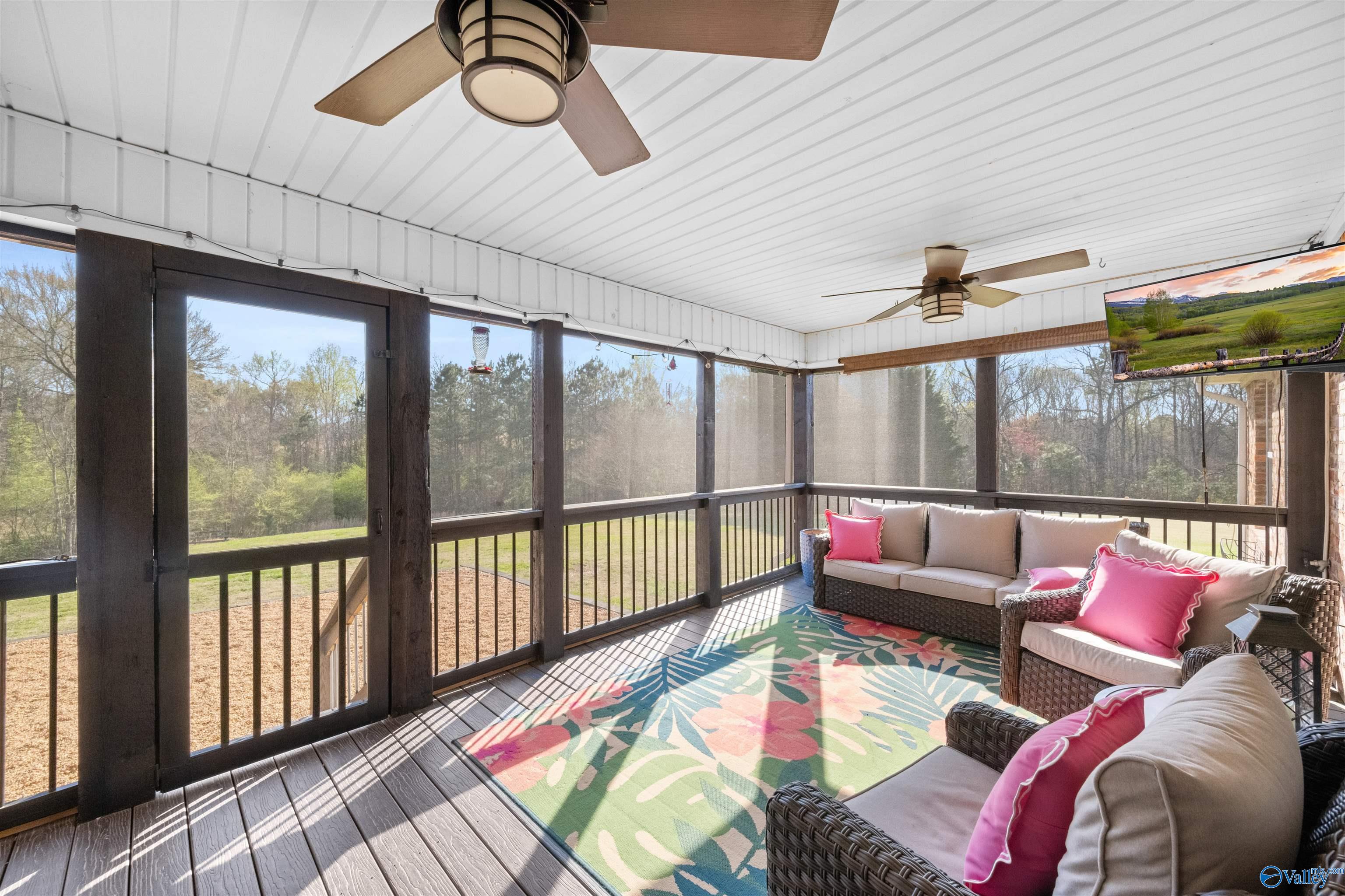 325 Rowan Cut Off Road